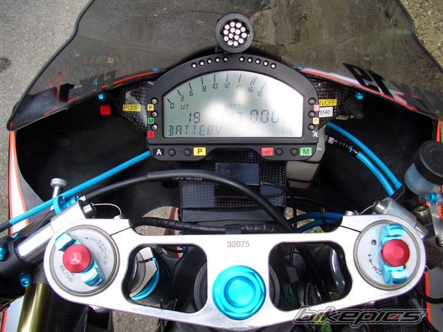 2006 YAMAHA YZF R6 | Picture 1536309 motorcycle photo