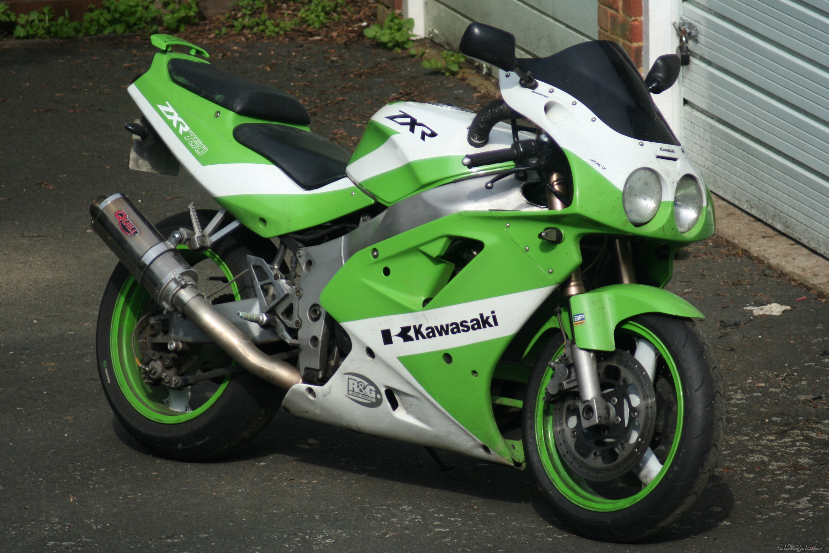 1991 KAWASAKI ZXR 750 | Picture 1537828 motorcycle photo