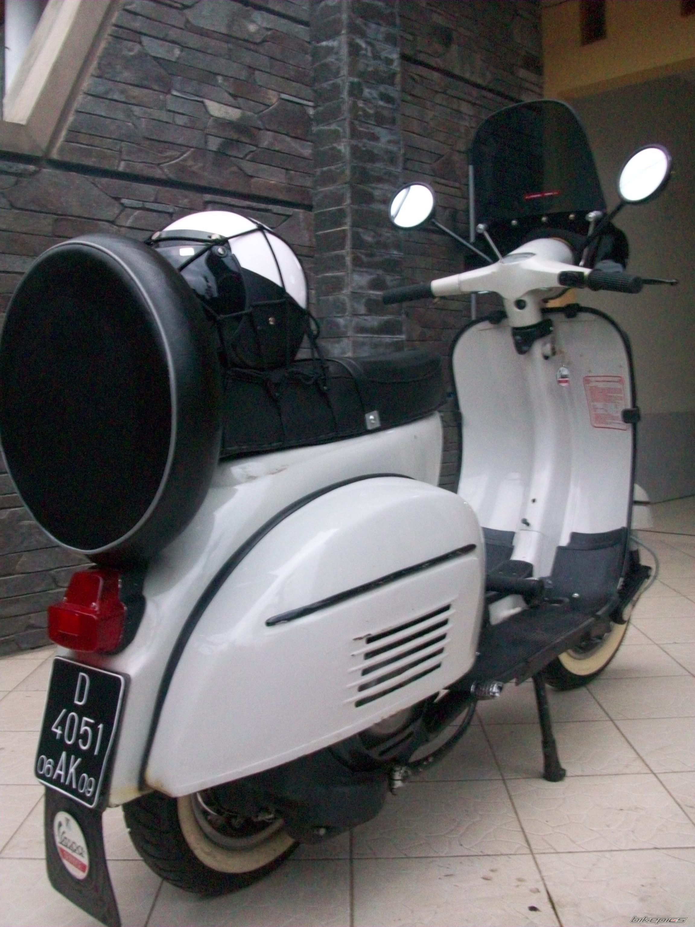 1973 VESPA SUPER 150 | Picture 1538403 motorcycle photo