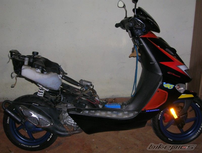 2003 APRILIA SR RACING 50 | Picture 1539384 motorcycle photo