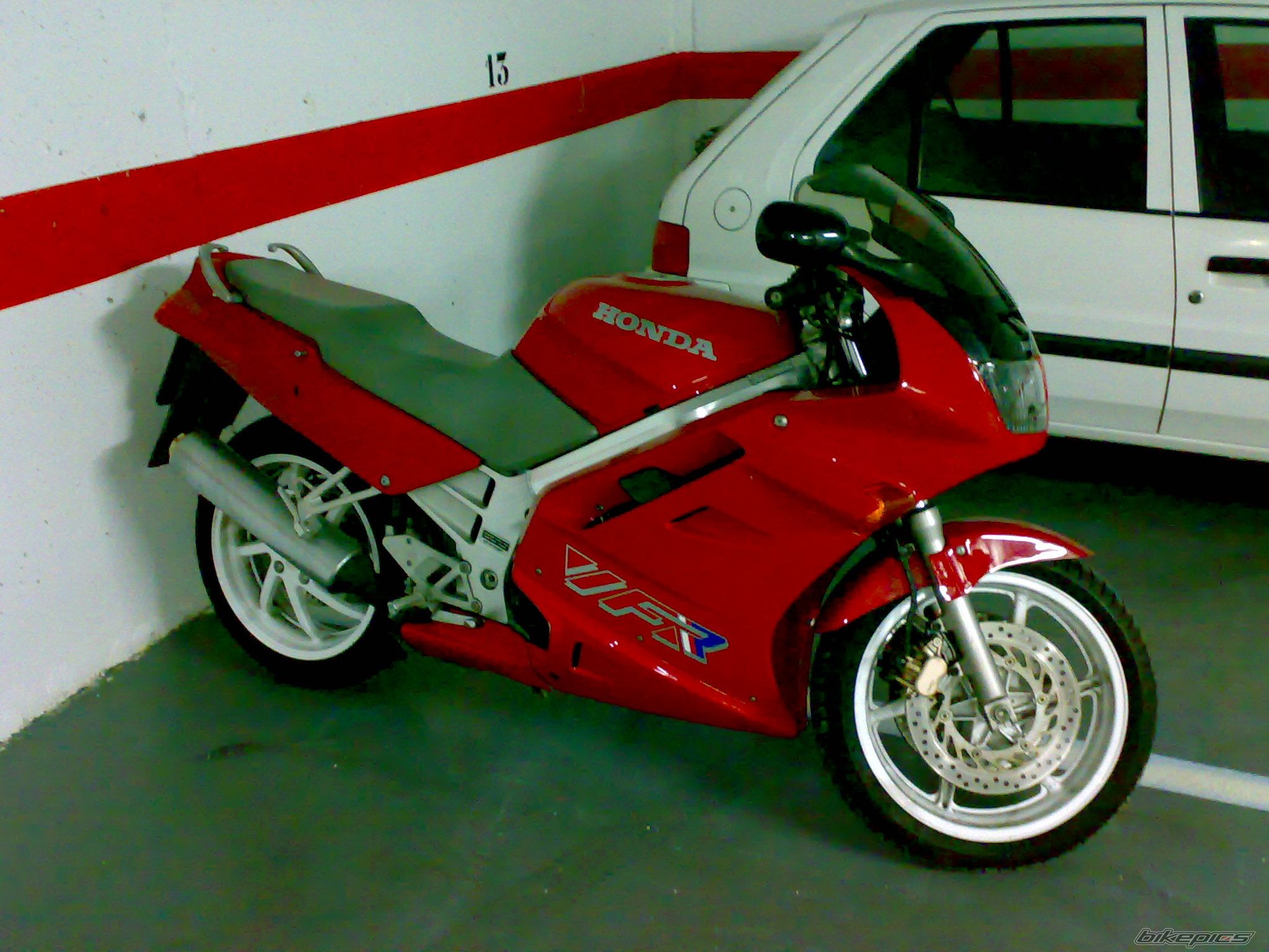 1995 HONDA VFR 750 | Picture 1542043 motorcycle photo