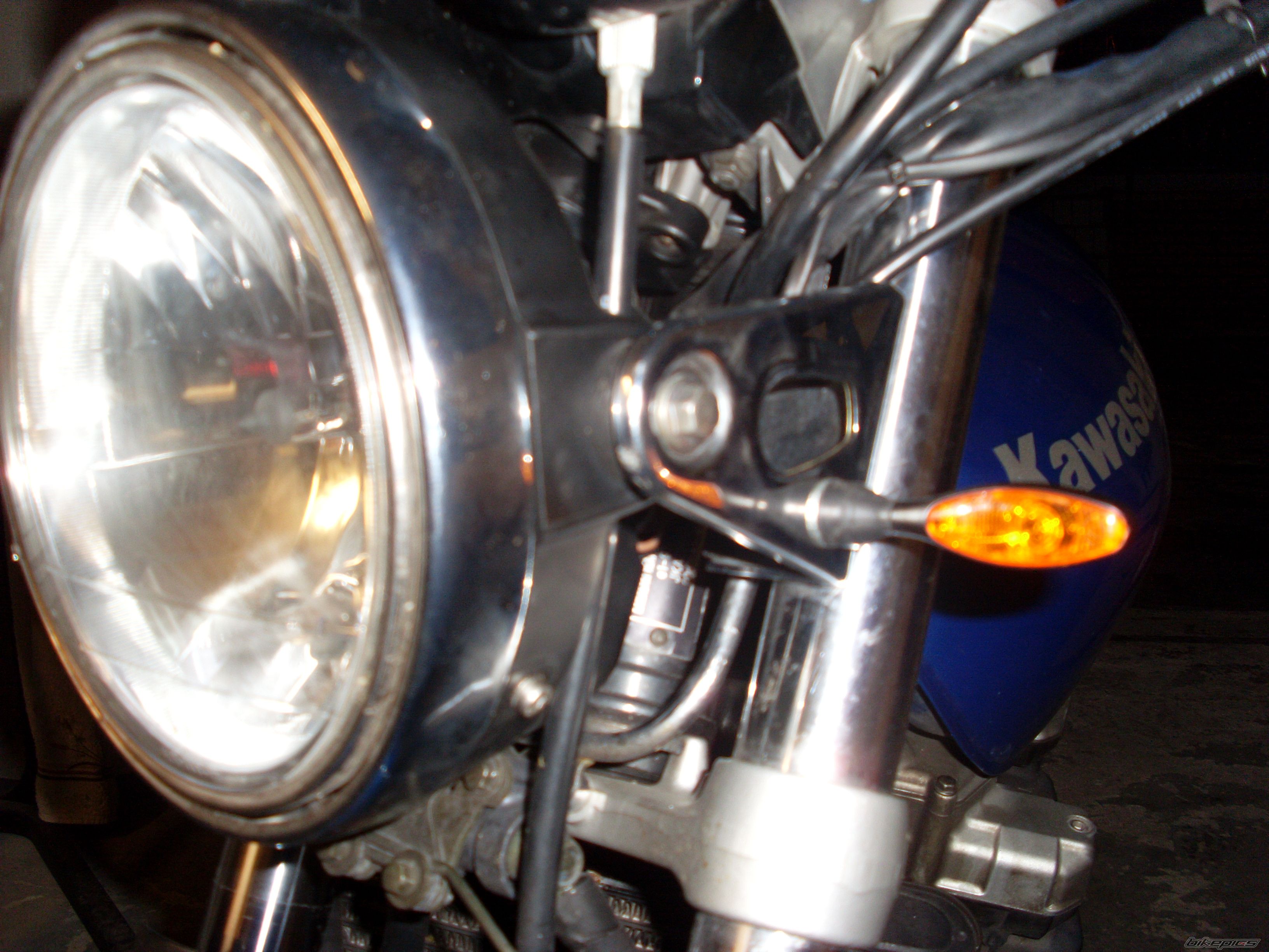 2000 KAWASAKI ZR 7 | Picture 1542332 motorcycle photo