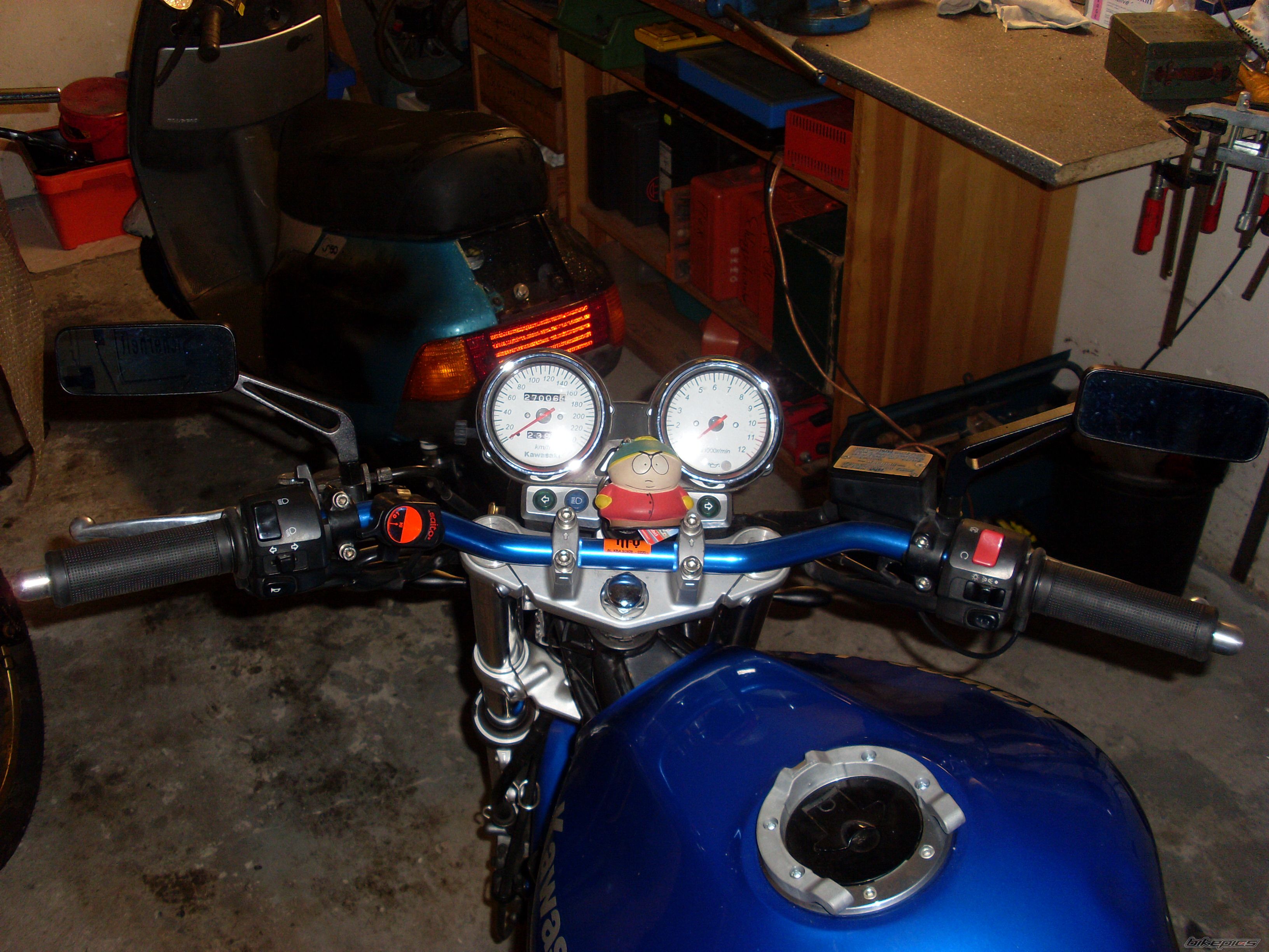 2000 KAWASAKI ZR 7 | Picture 1542337 motorcycle photo