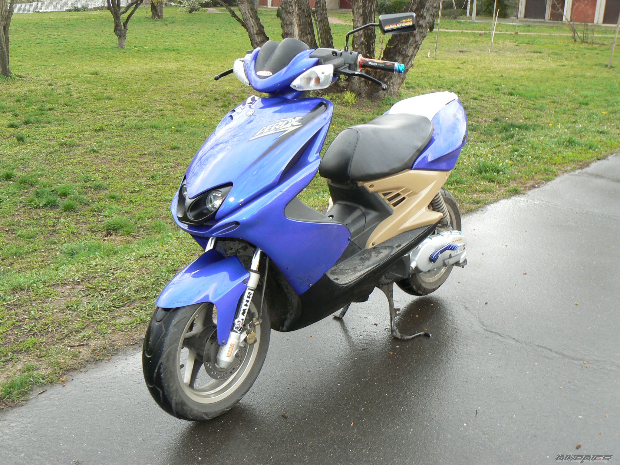 2002 YAMAHA AEROX 100 | Picture 1543200 motorcycle photo