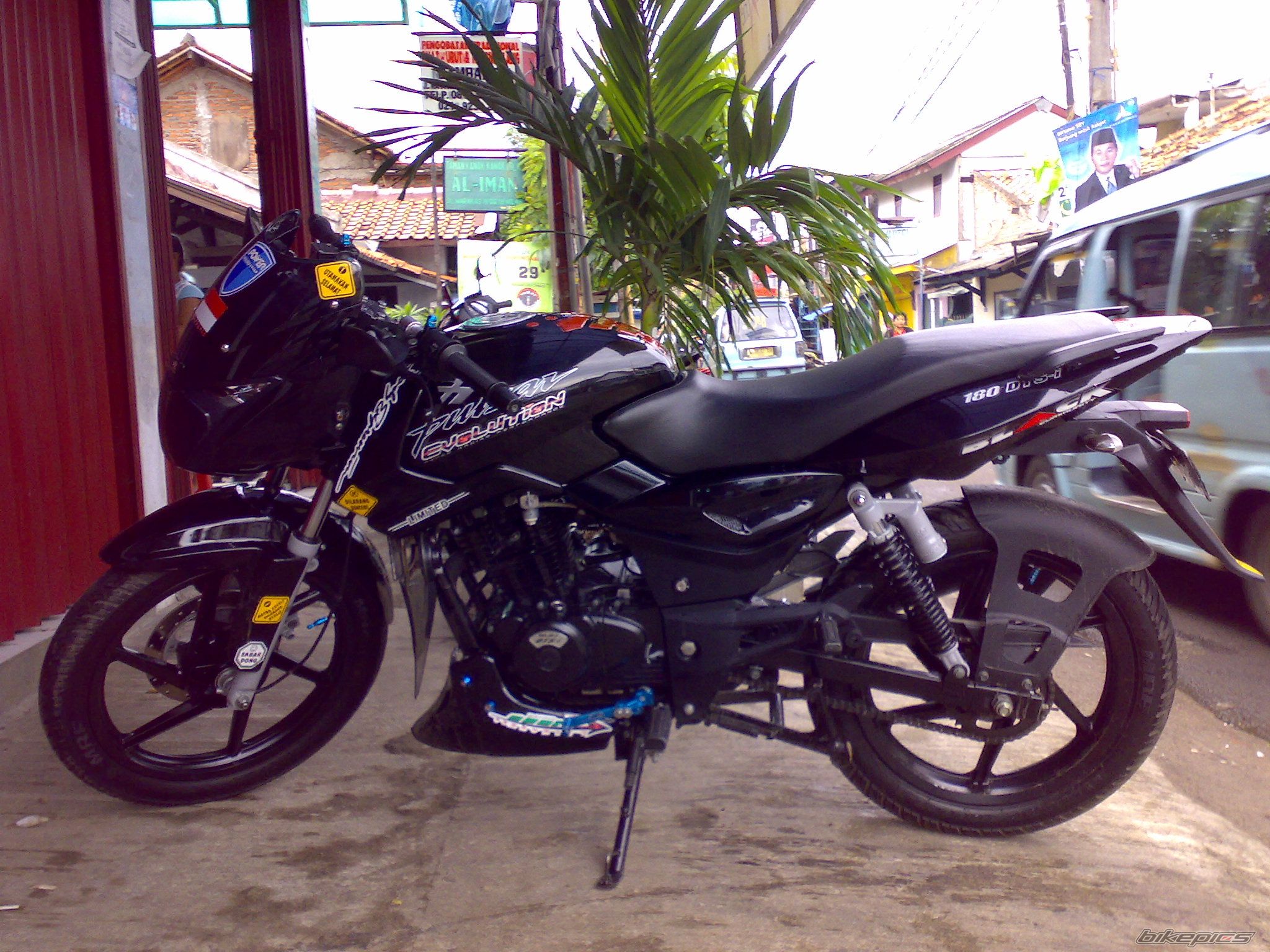 2009 BAJAJ PULSAR 180 | Picture 1548757 motorcycle photo