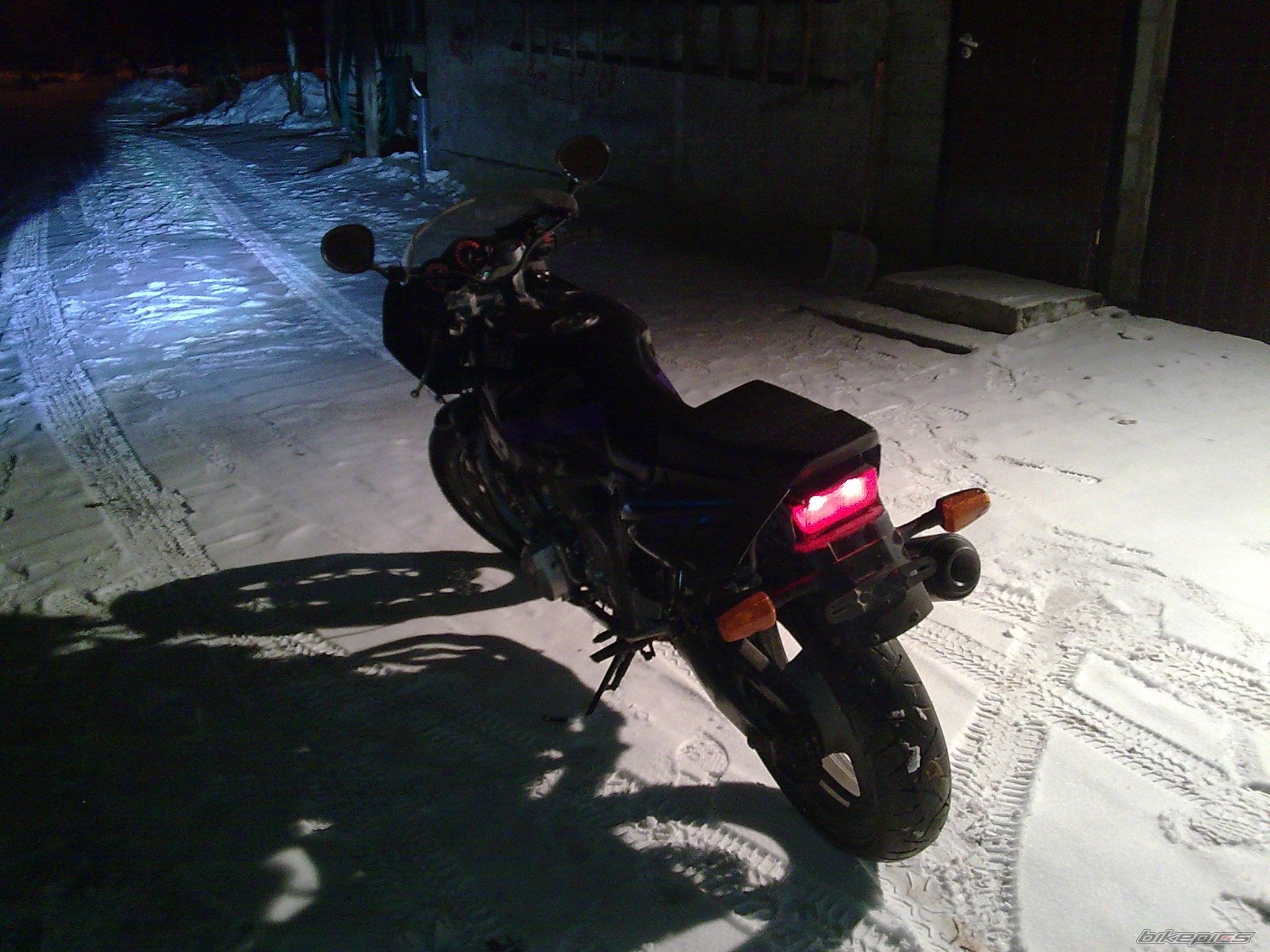 1992 YAMAHA FZR 600 | Picture 1549014 motorcycle photo