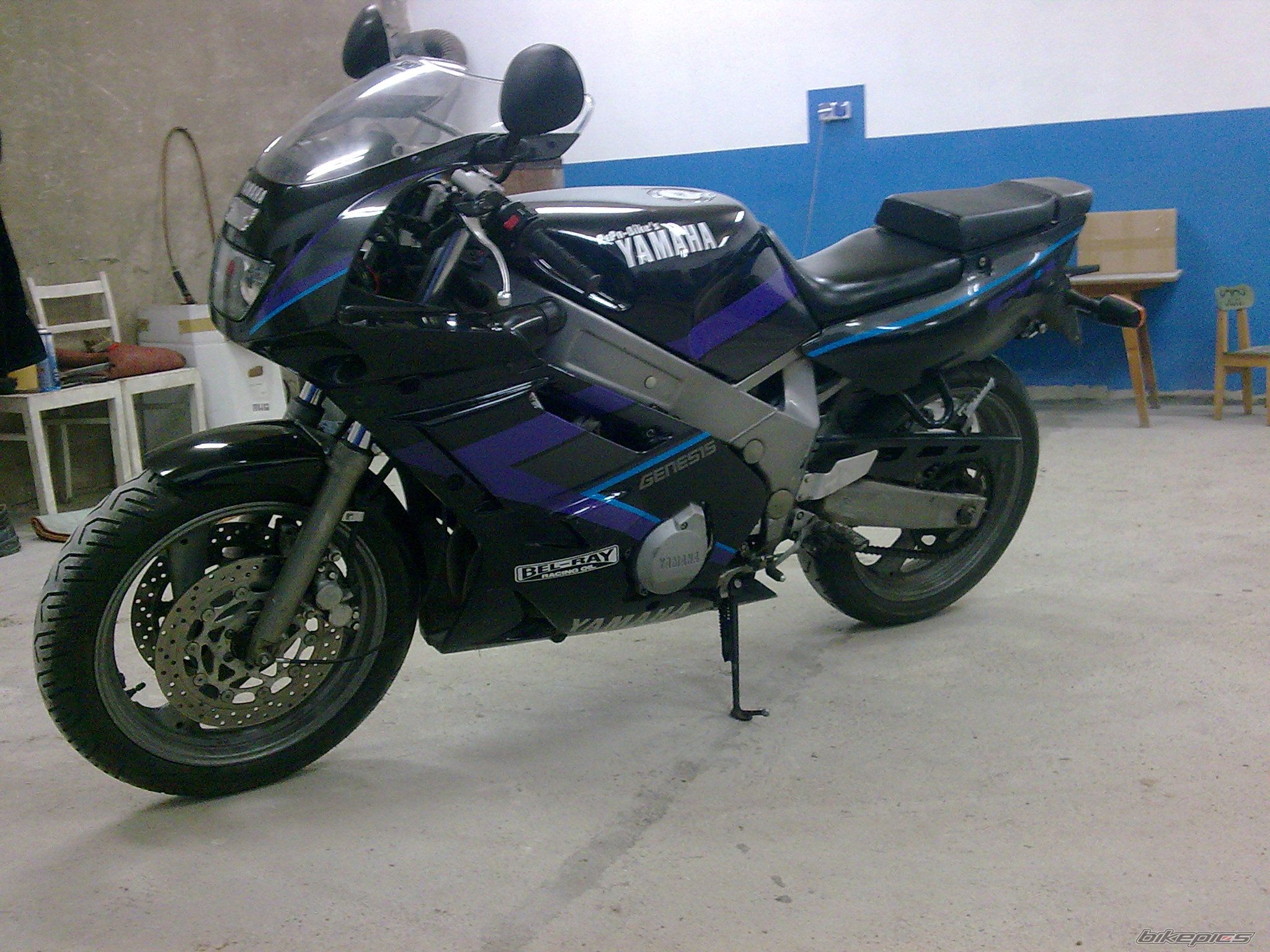 1992 YAMAHA FZR 600 | Picture 1549043 motorcycle photo