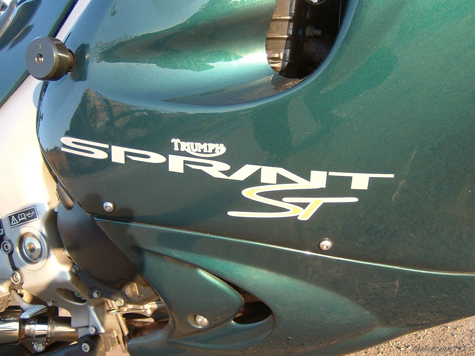 2004 TRIUMPH SPRINT ST | Picture 154943 motorcycle photo