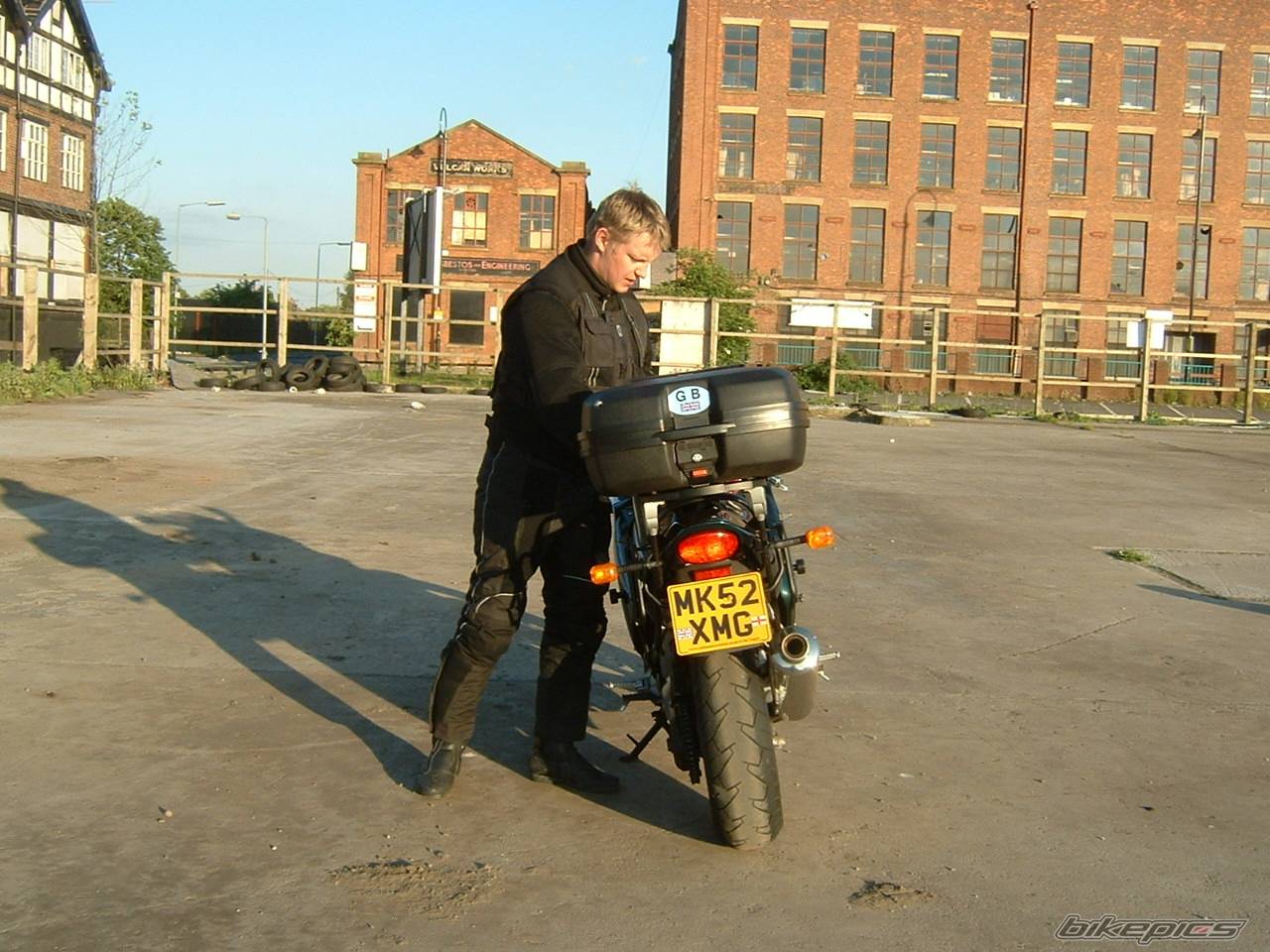 2004 TRIUMPH SPRINT ST | Picture 154954 motorcycle photo