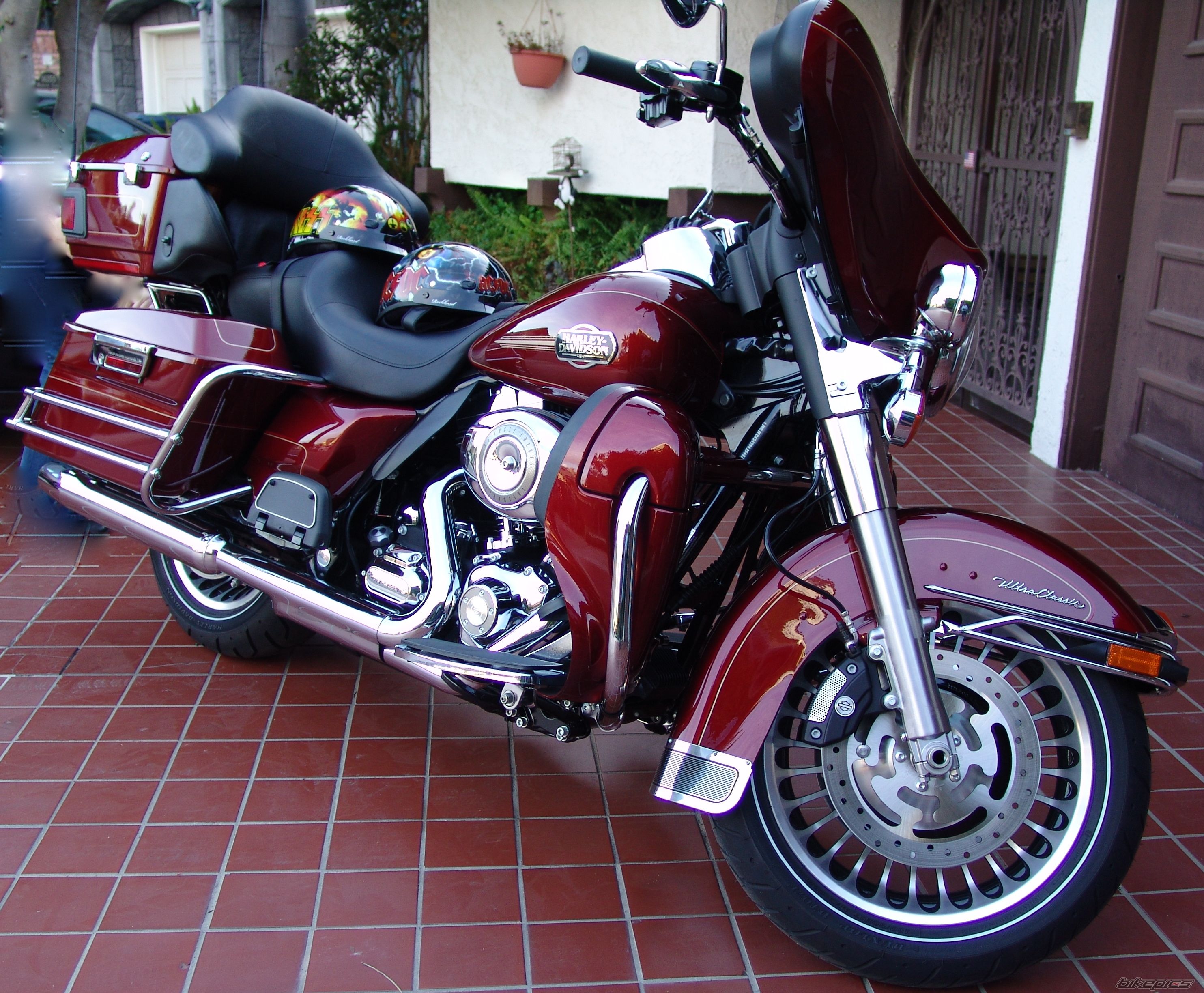 2009 HARLEY DAVIDSON FLHTCU | Picture 1550629 motorcycle photo