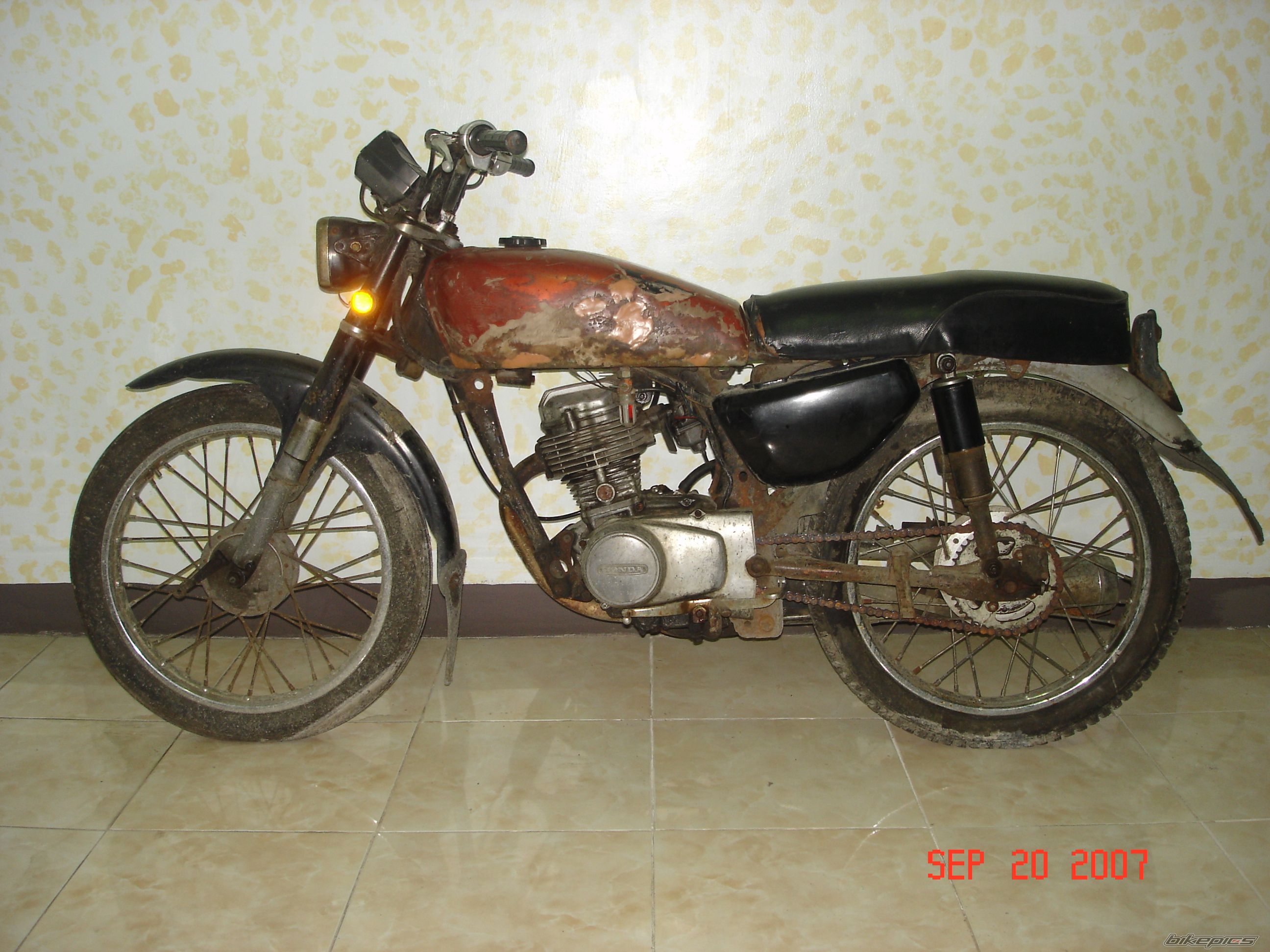 1985 HONDA CB 100 | Picture 1551946 motorcycle photo