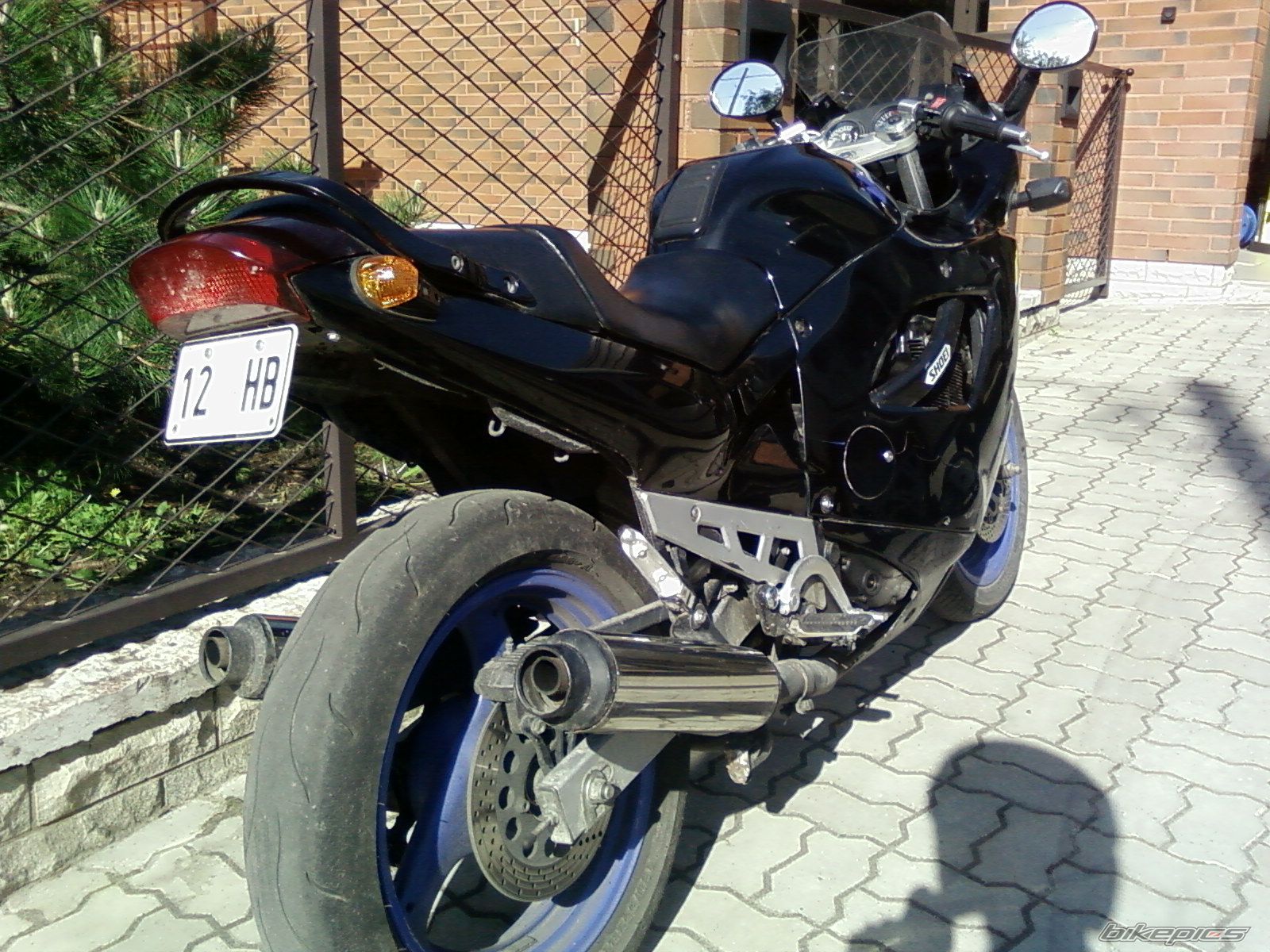 1993 SUZUKI GSX 600 | Picture 1552503 motorcycle photo