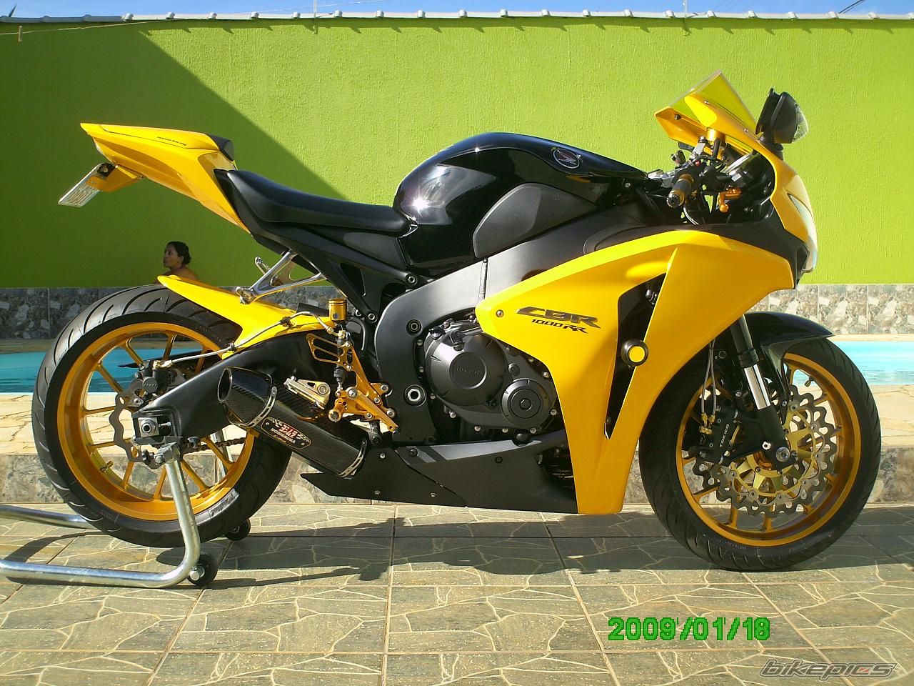 2008 HONDA CBR 1000  RR | Picture 1554550 motorcycle photo