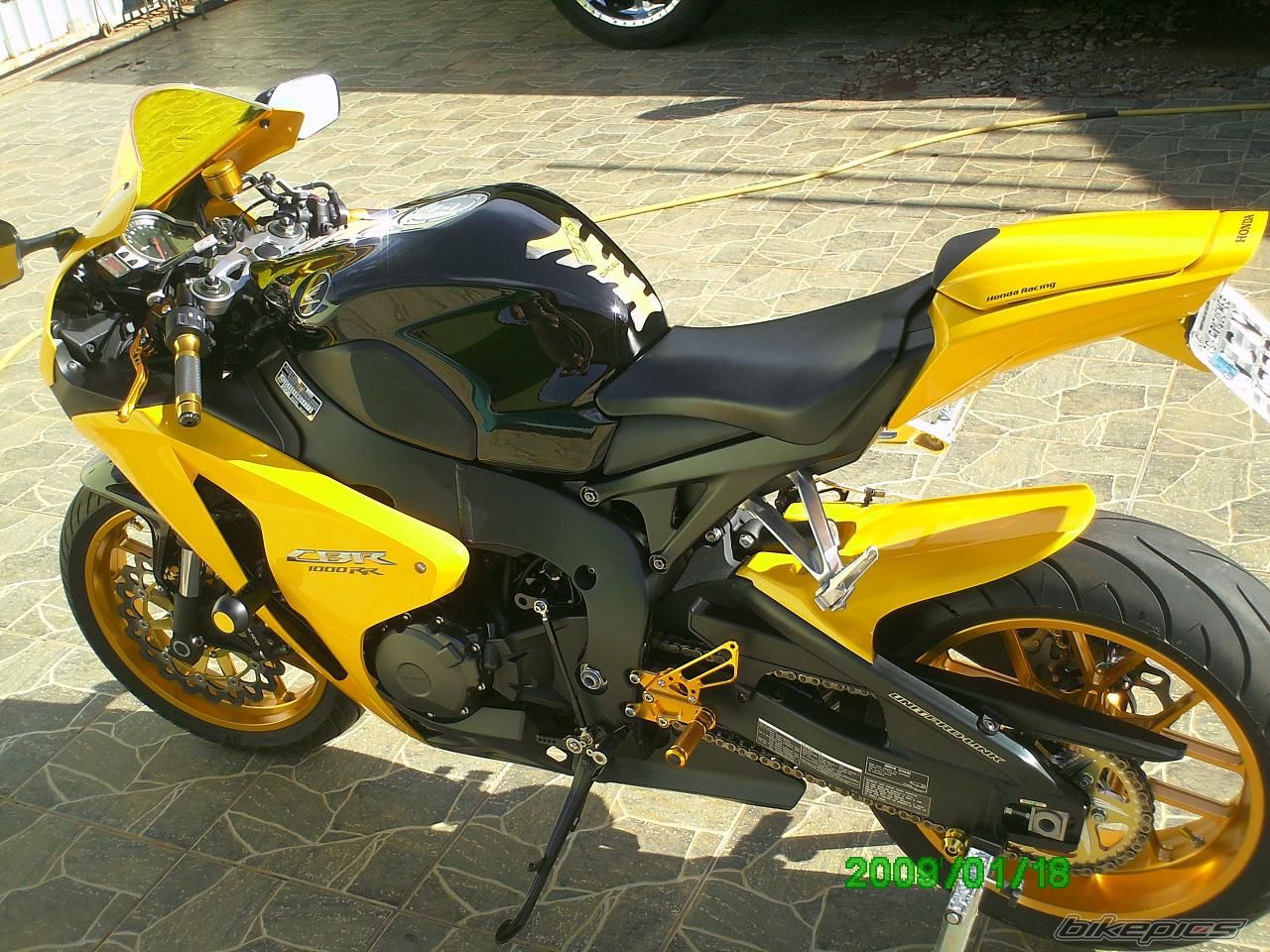 2008 HONDA CBR 1000  RR | Picture 1554596 motorcycle photo