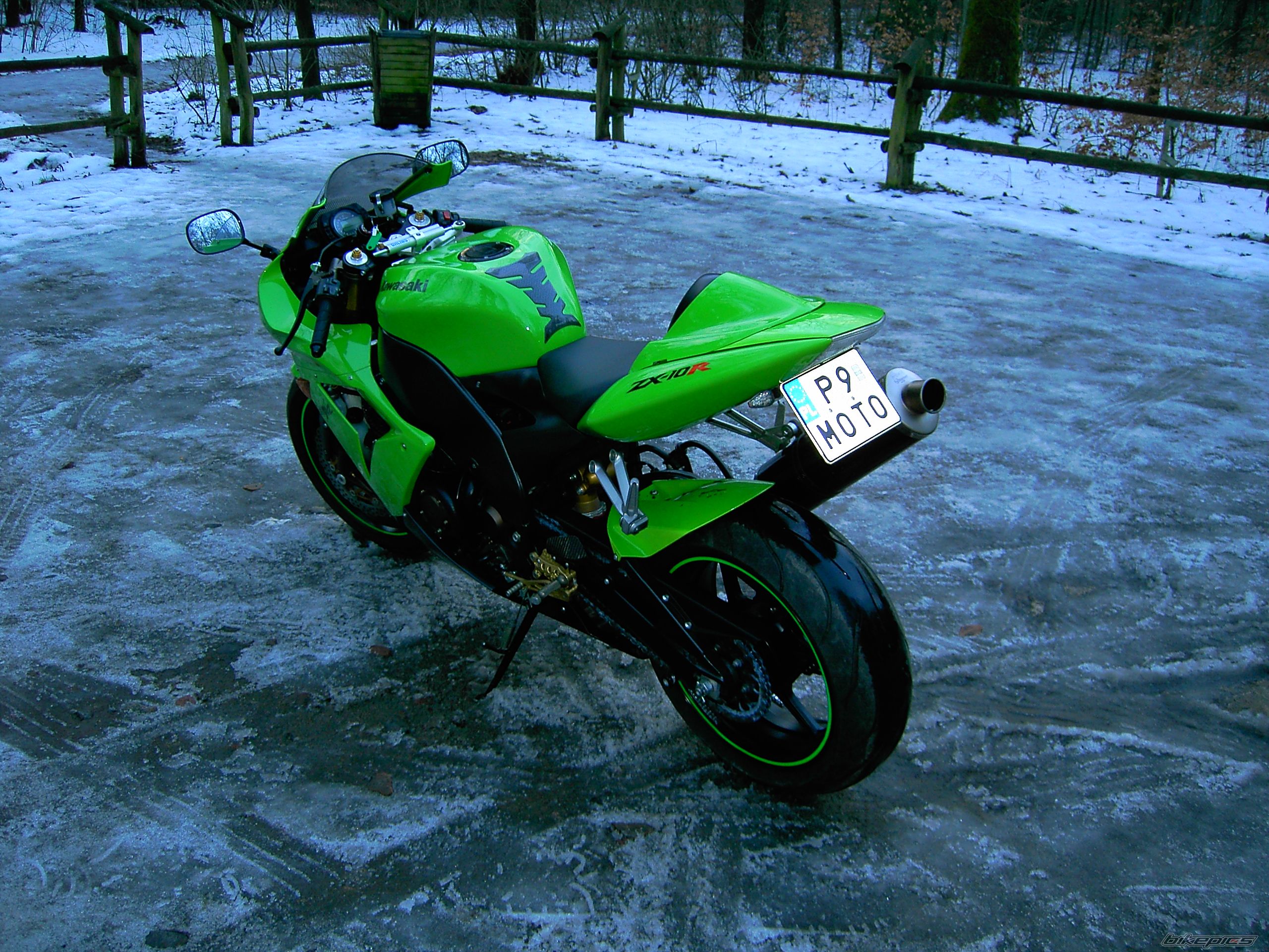 2004 KAWASAKI ZX 10R | Picture 1556121 motorcycle photo