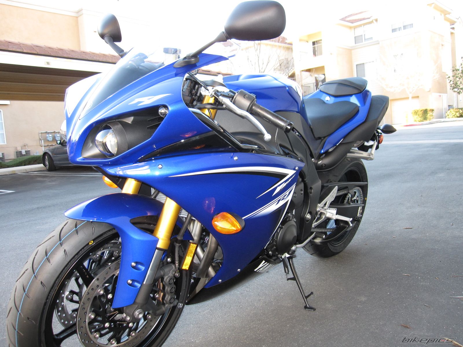 2009 YAMAHA YZF R1 | Picture 1557672 motorcycle photo