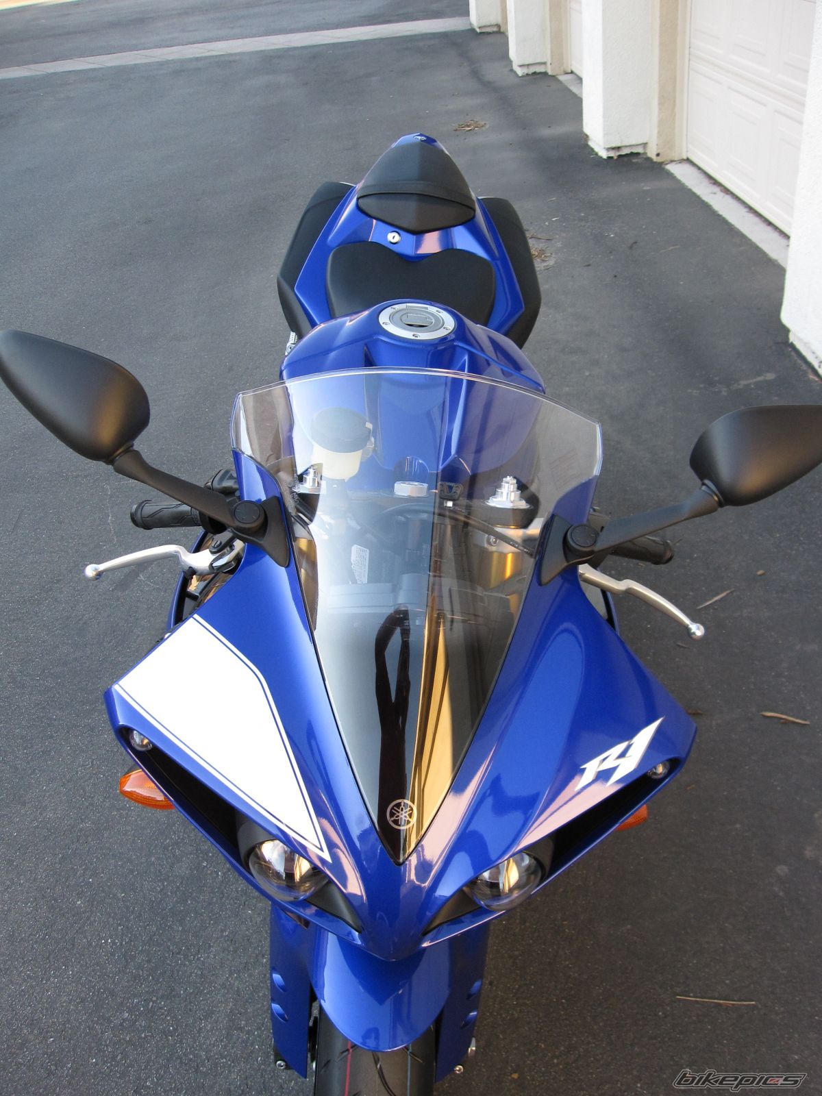 2009 YAMAHA YZF R1 | Picture 1557674 motorcycle photo