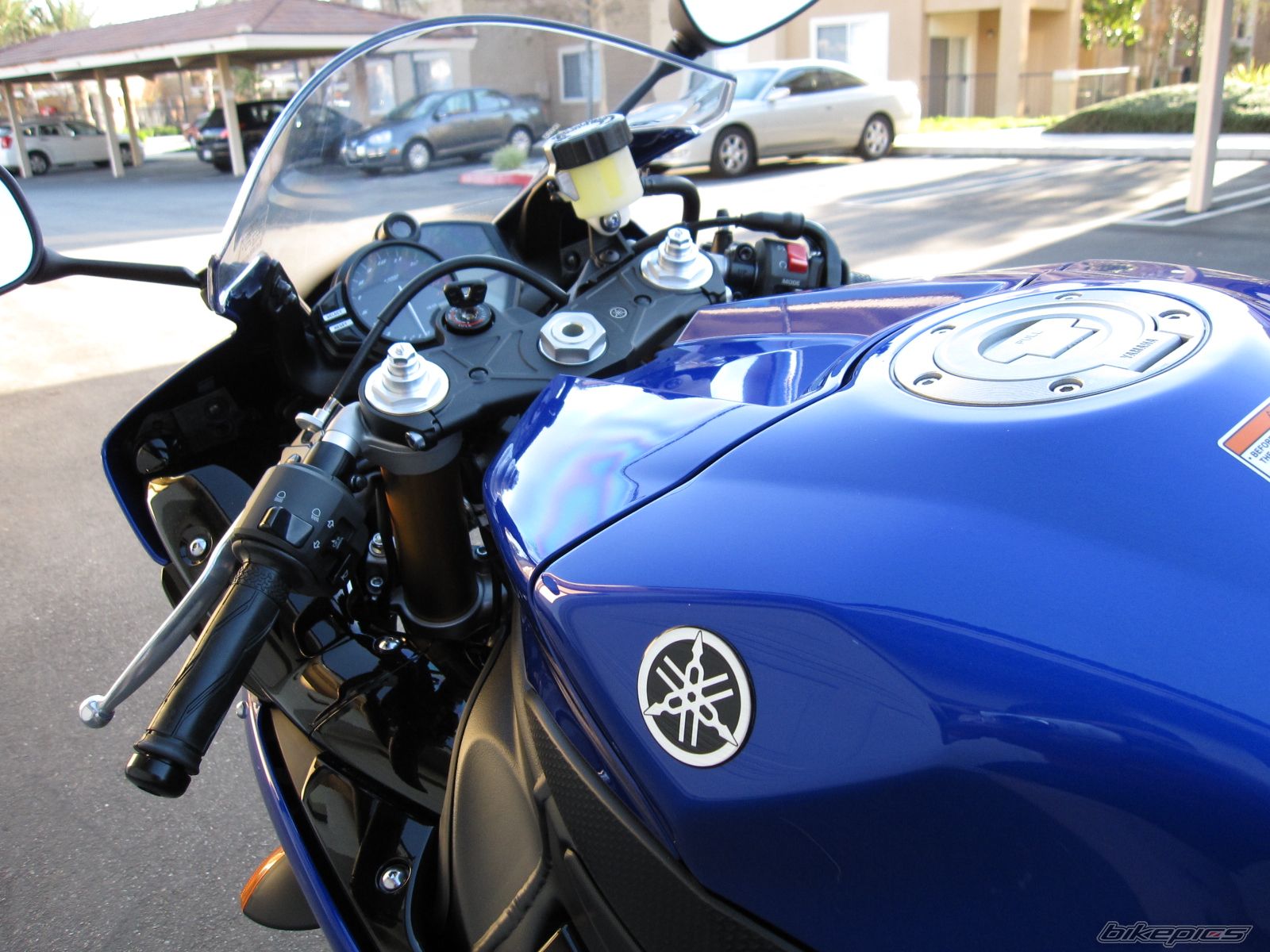 2009 YAMAHA YZF R1 | Picture 1557679 motorcycle photo