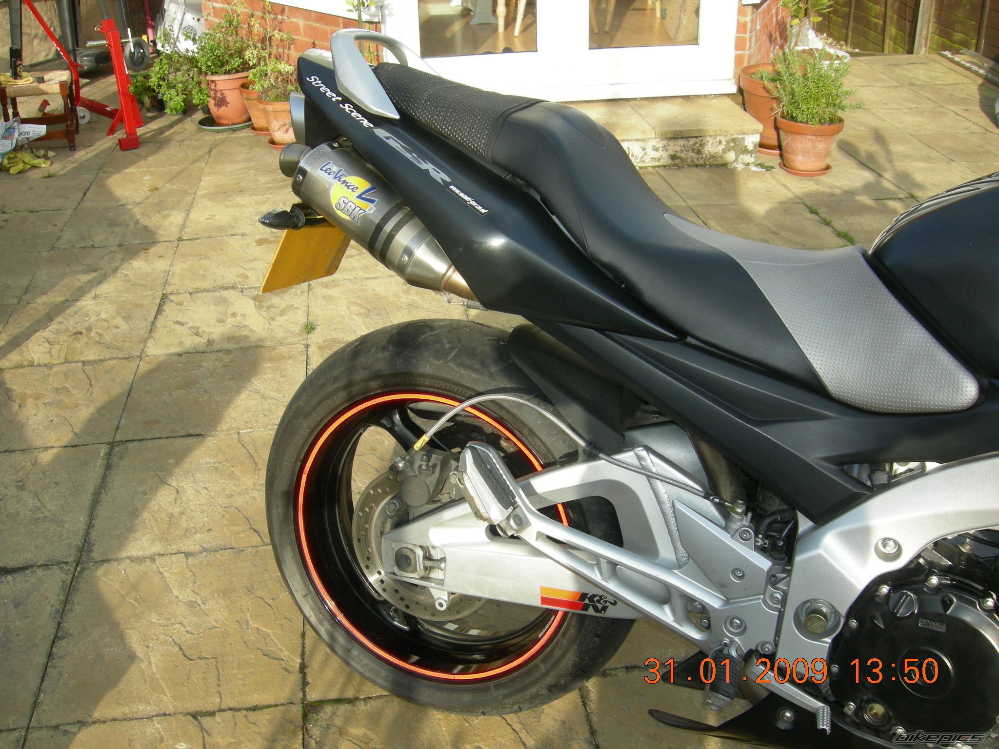 2006 SUZUKI GSR 600 | Picture 1557863 motorcycle photo