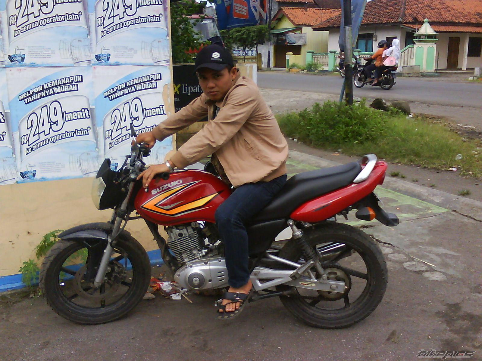 2009 SUZUKI EN 125 | Picture 1558760 motorcycle photo