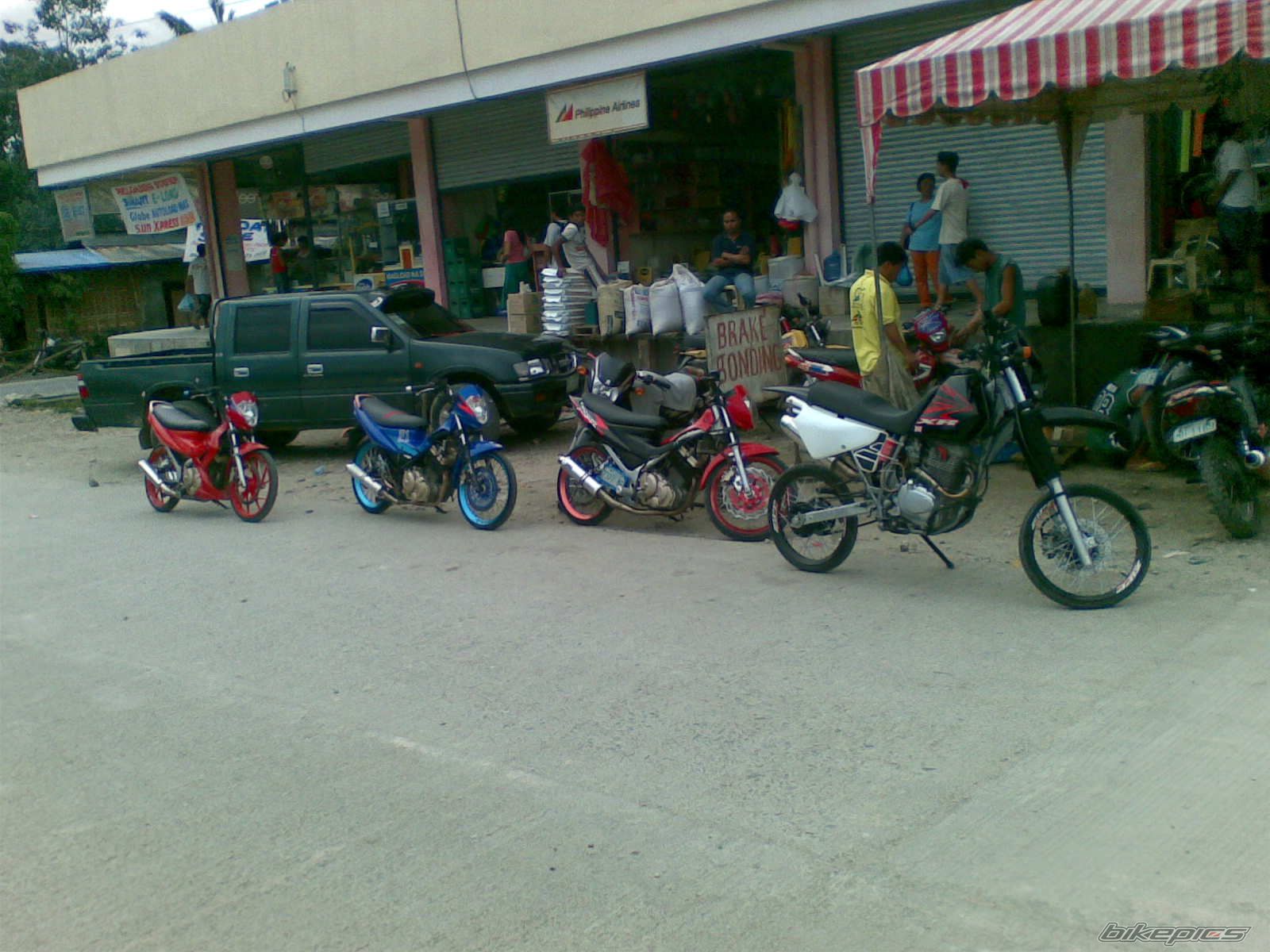 2009 HONDA XR 200 | Picture 1559838 motorcycle photo