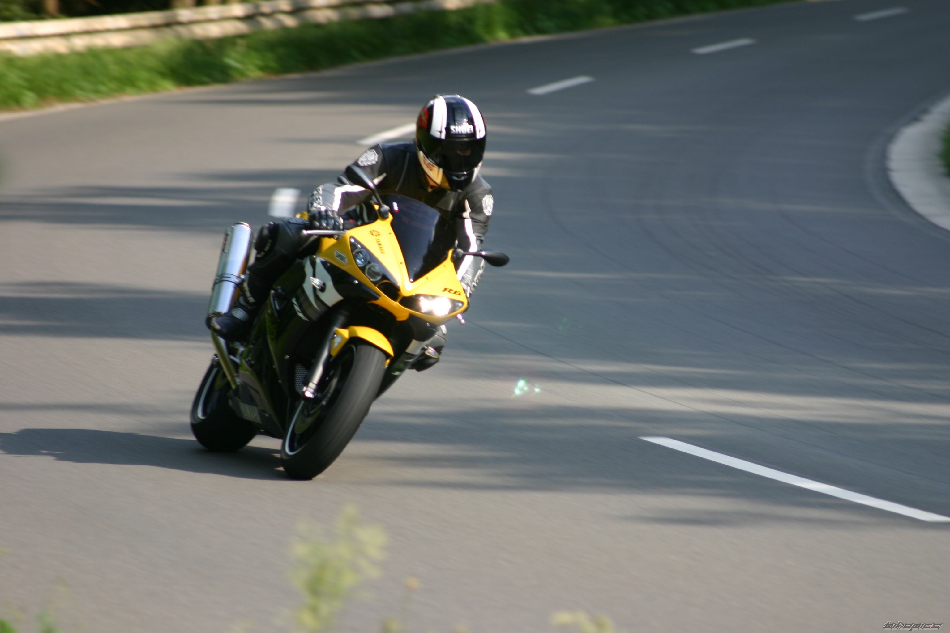 2003 YAMAHA YZF R6 | Picture 1561851 motorcycle photo