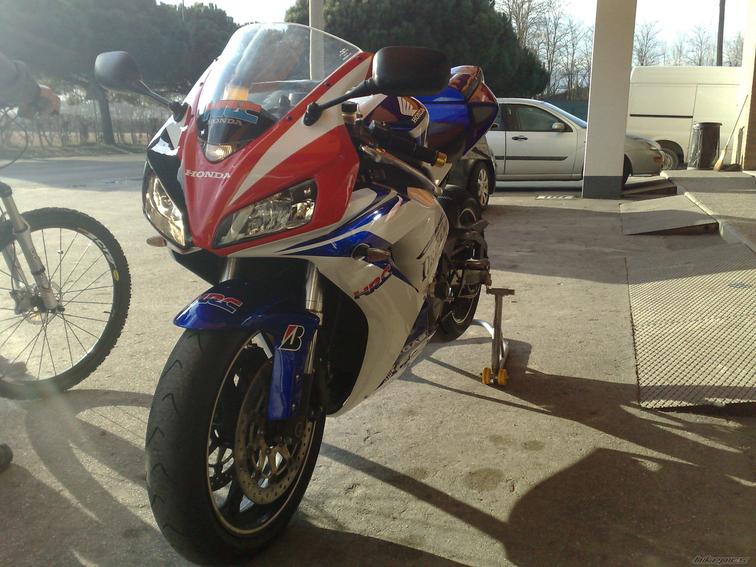 2006 HONDA CBR 1000  RR | Picture 1562911 motorcycle photo