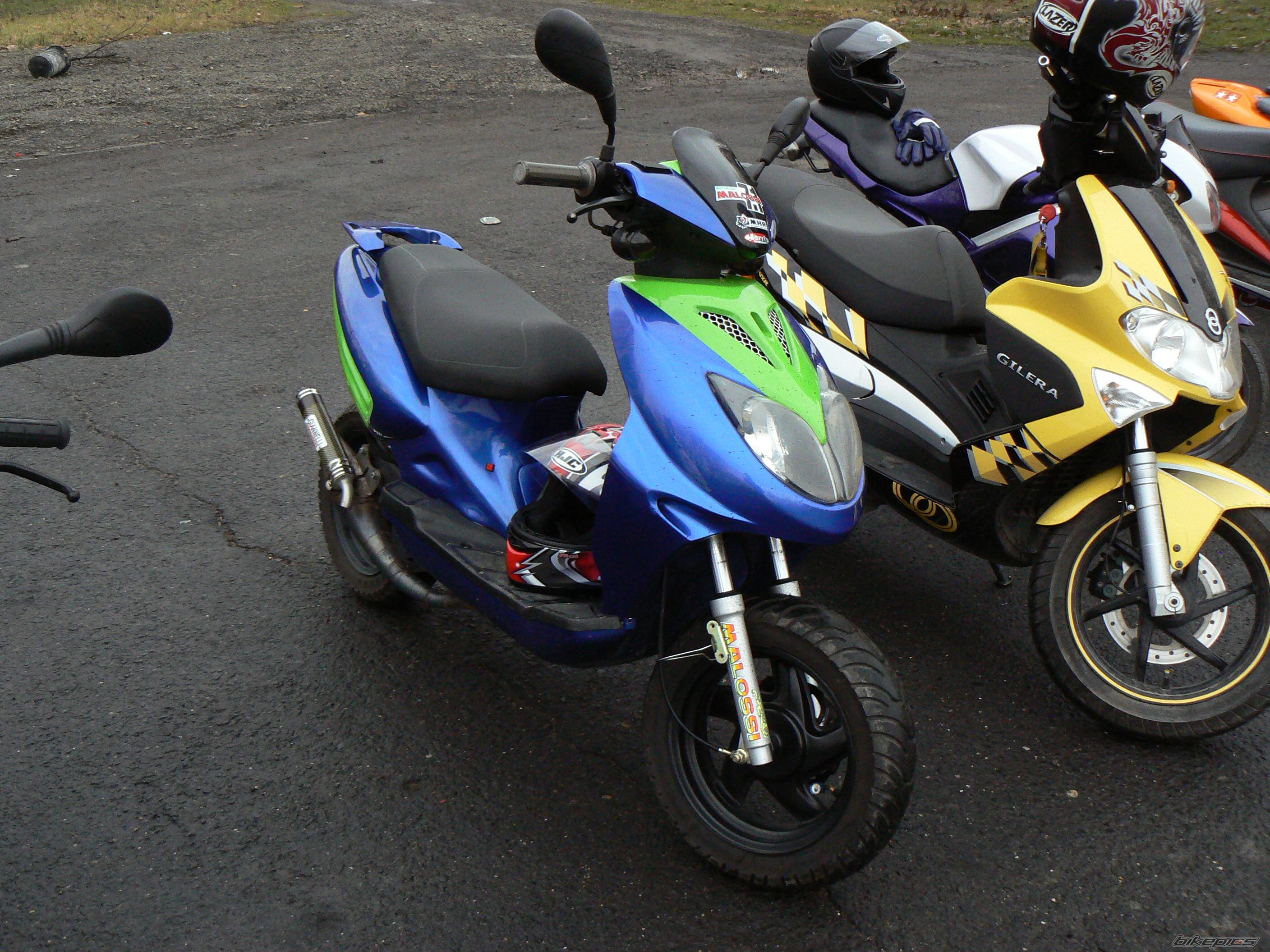 2002 YAMAHA AEROX 100 | Picture 1564157 motorcycle photo