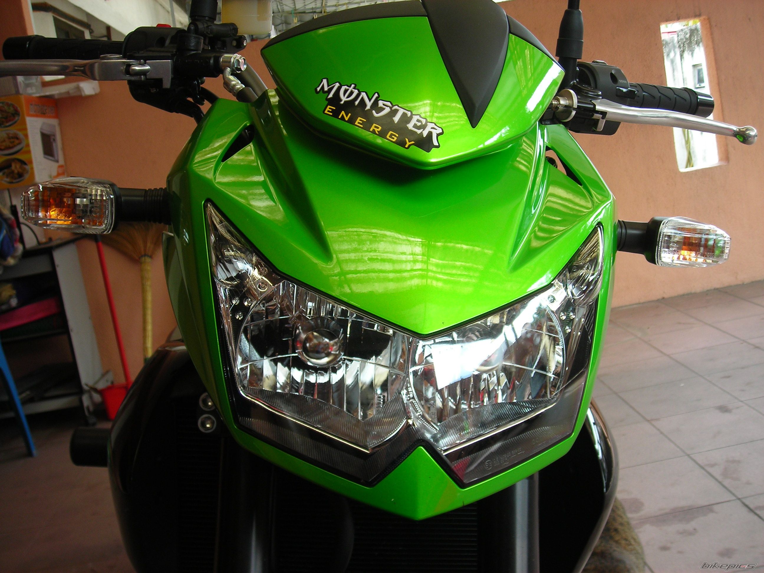2009 KAWASAKI Z 750 | Picture 1564880 motorcycle photo