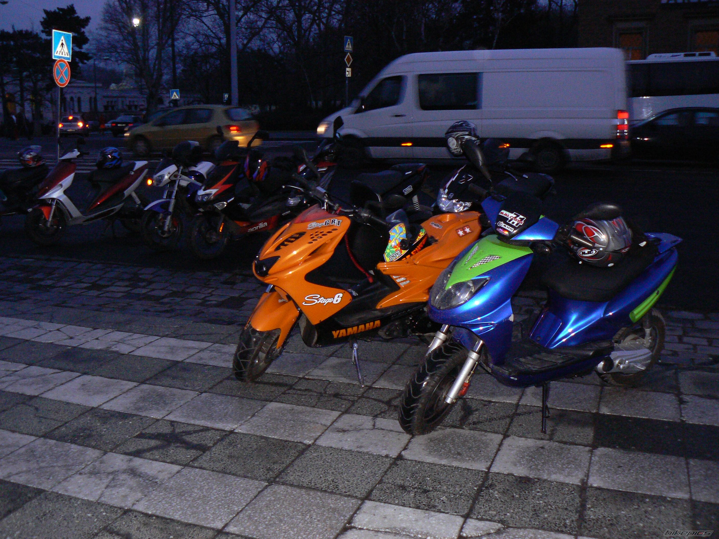 2002 YAMAHA AEROX 100 | Picture 1565123 motorcycle photo