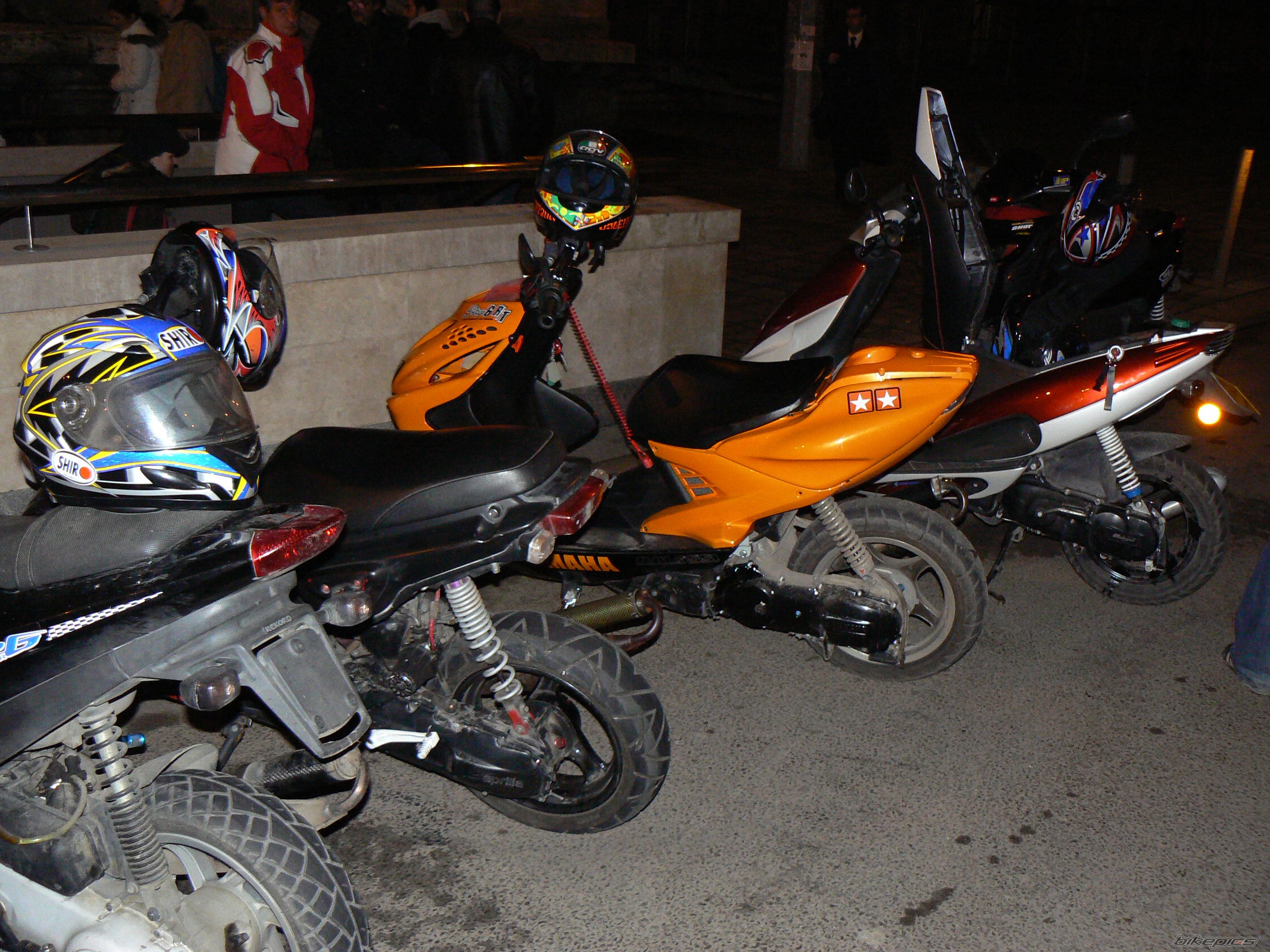 2002 YAMAHA AEROX 100 | Picture 1565129 motorcycle photo