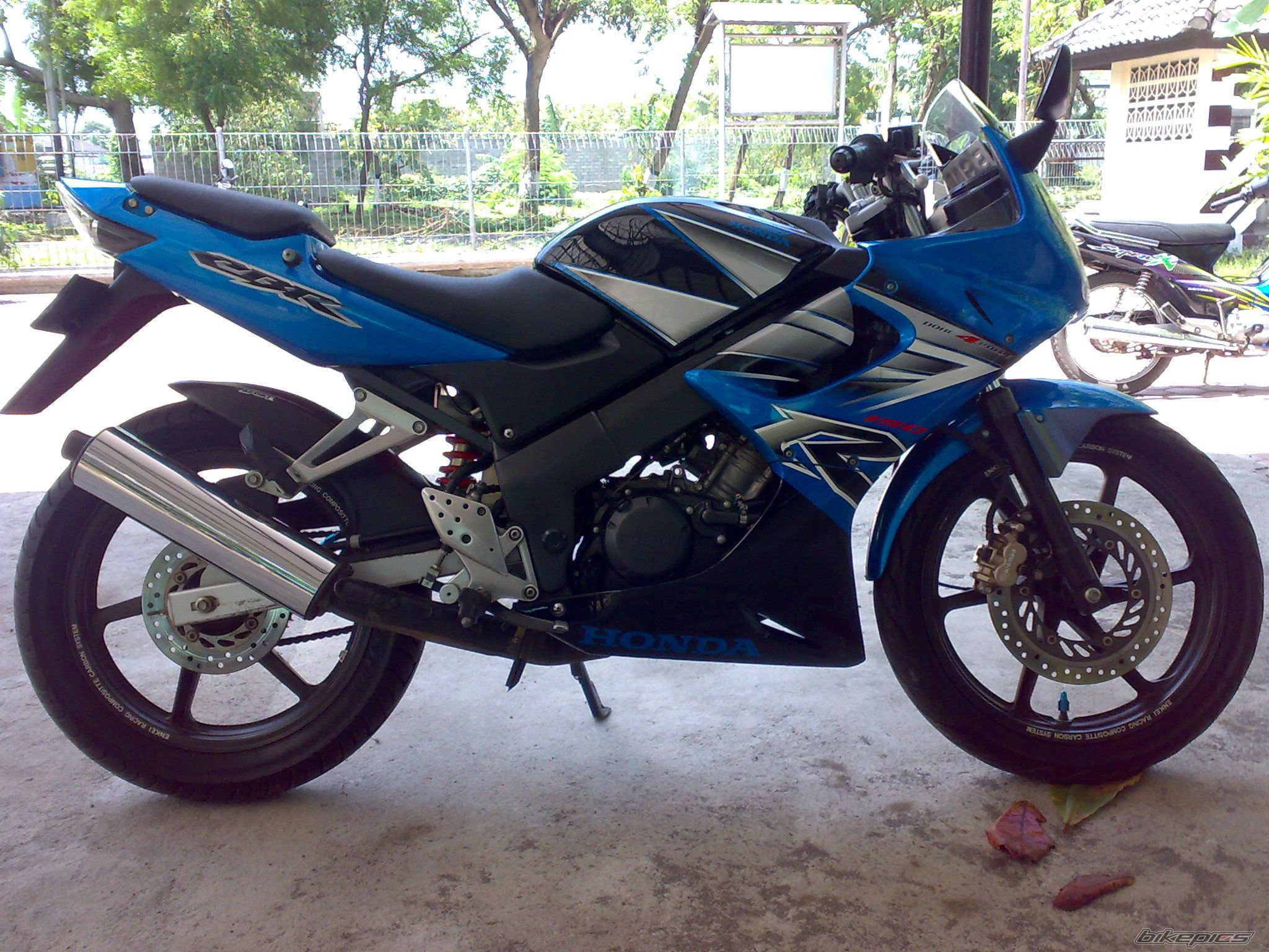 2006 HONDA CBR 150 | Picture 1565539 motorcycle photo