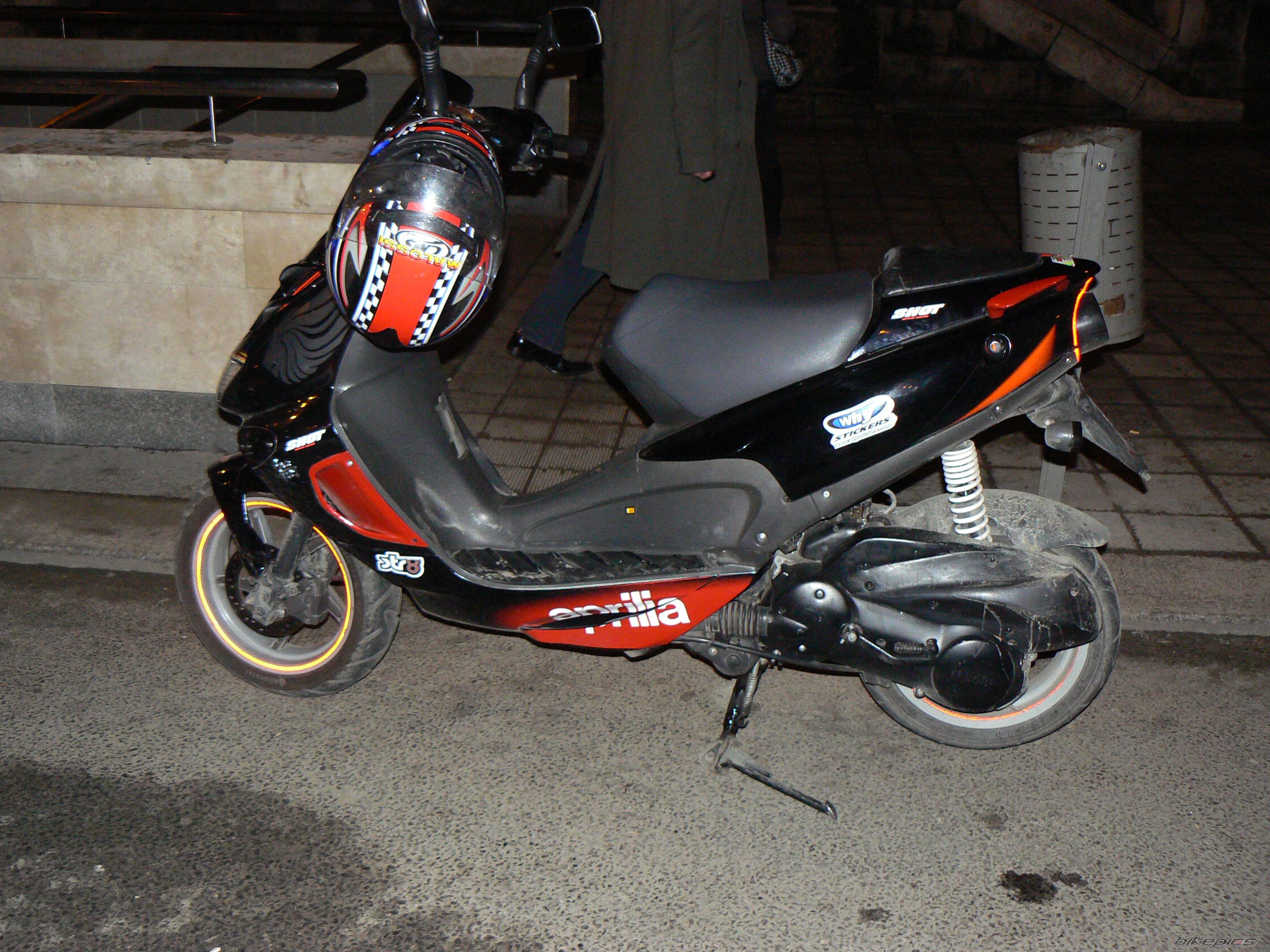 2002 YAMAHA AEROX 100 | Picture 1565940 motorcycle photo