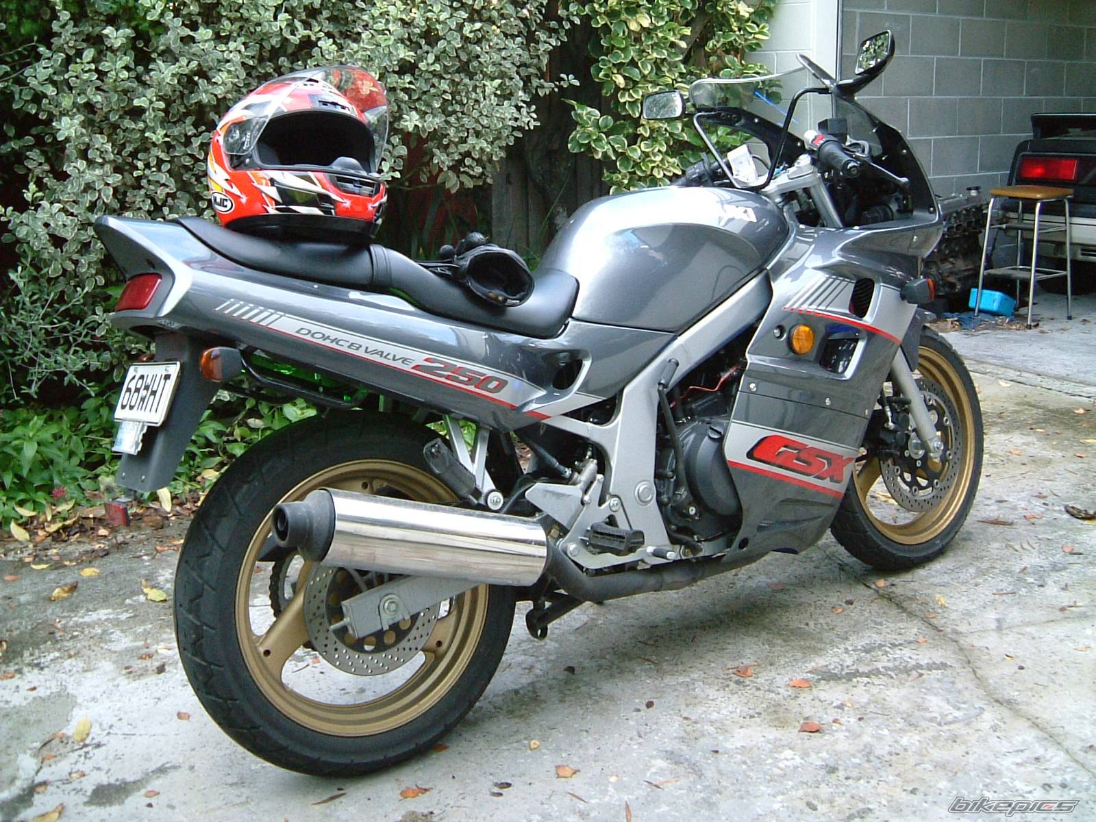 2004 SUZUKI GSX 250 ACROSS | Picture 156892 motorcycle photo