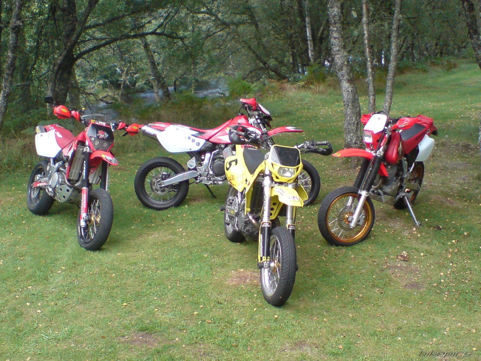 2002 HONDA XR 400 | Picture 1573945 motorcycle photo