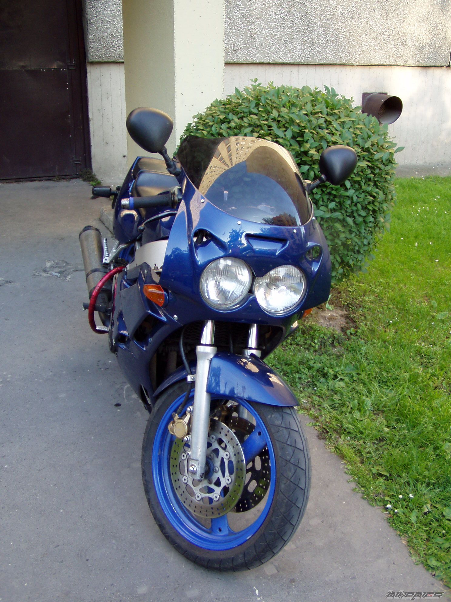 1990 YAMAHA FZR 400 | Picture 1576300 motorcycle photo
