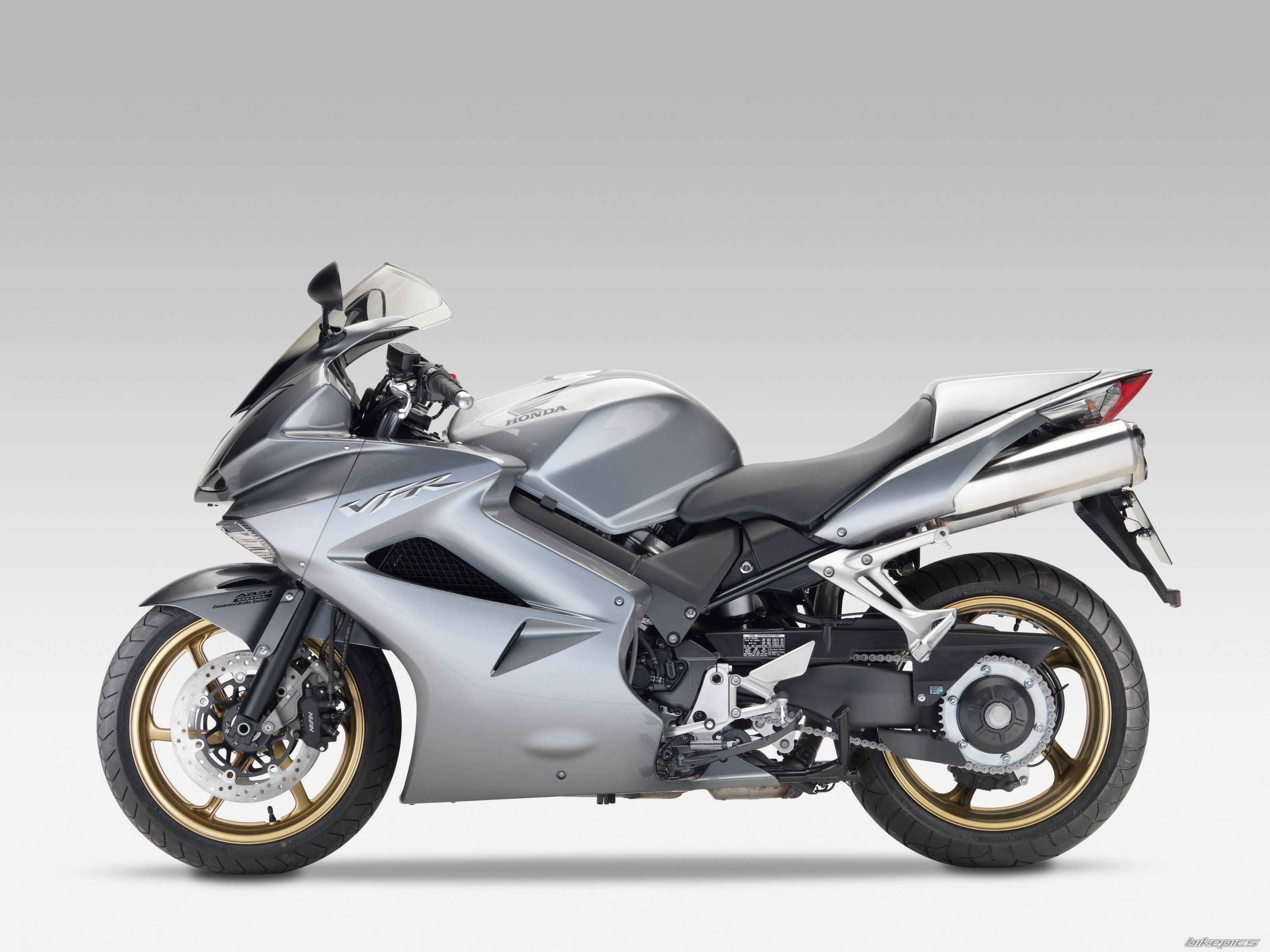 2009 HONDA VFR 800 | Picture 1577777 motorcycle photo