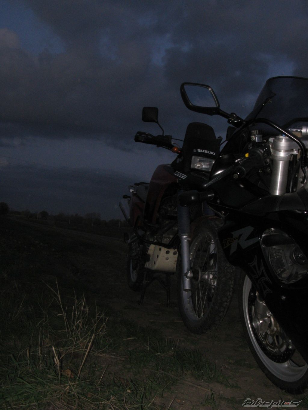 1993 SUZUKI DR 800 | Picture 1578200 motorcycle photo