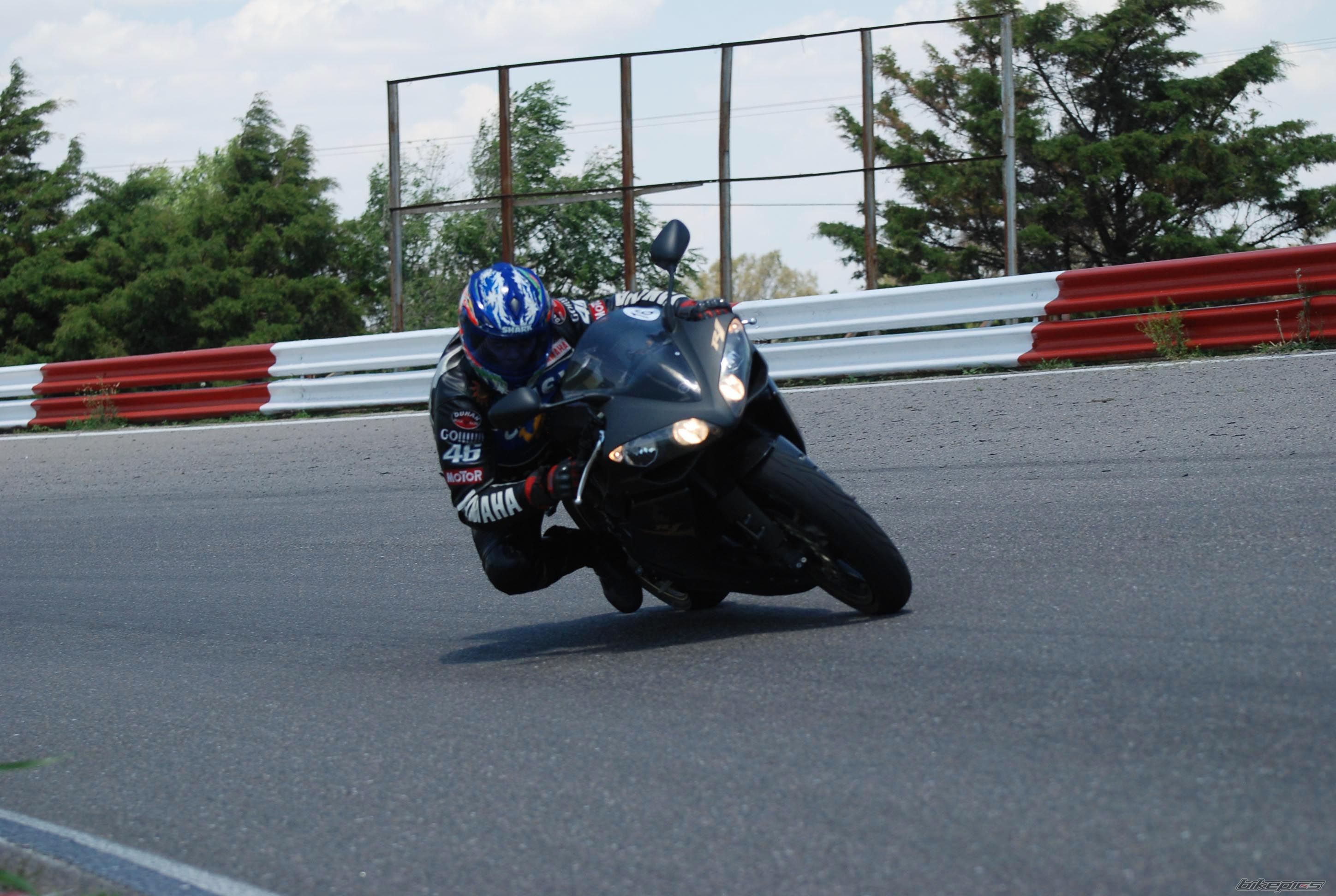 2008 YAMAHA YZF R1 | Picture 1578254 motorcycle photo