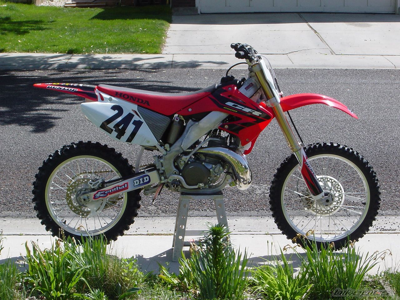 2004 HONDA CR 250 | Picture 1583059 motorcycle photo