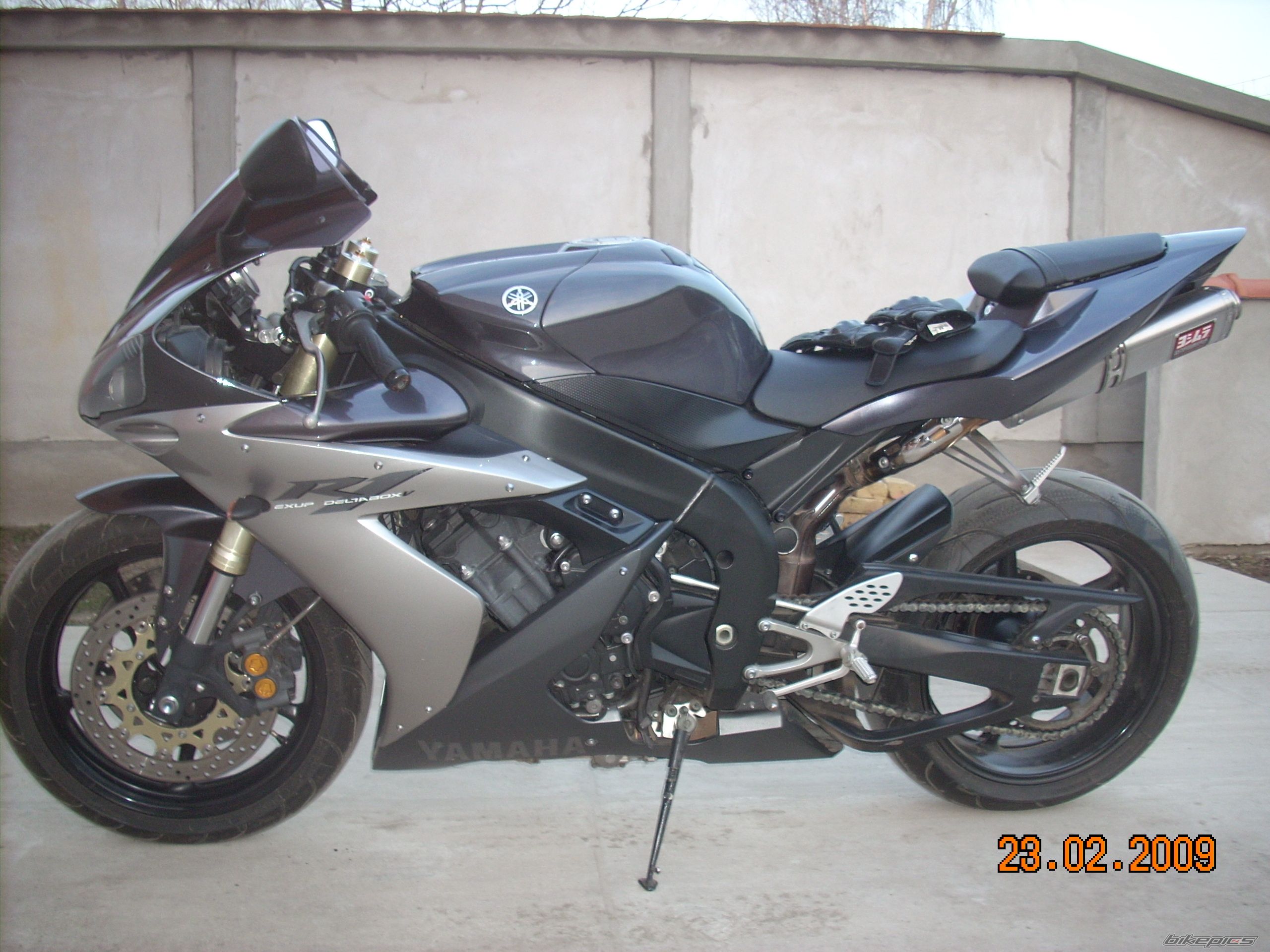 2004 YAMAHA YZF R1 | Picture 1584637 motorcycle photo