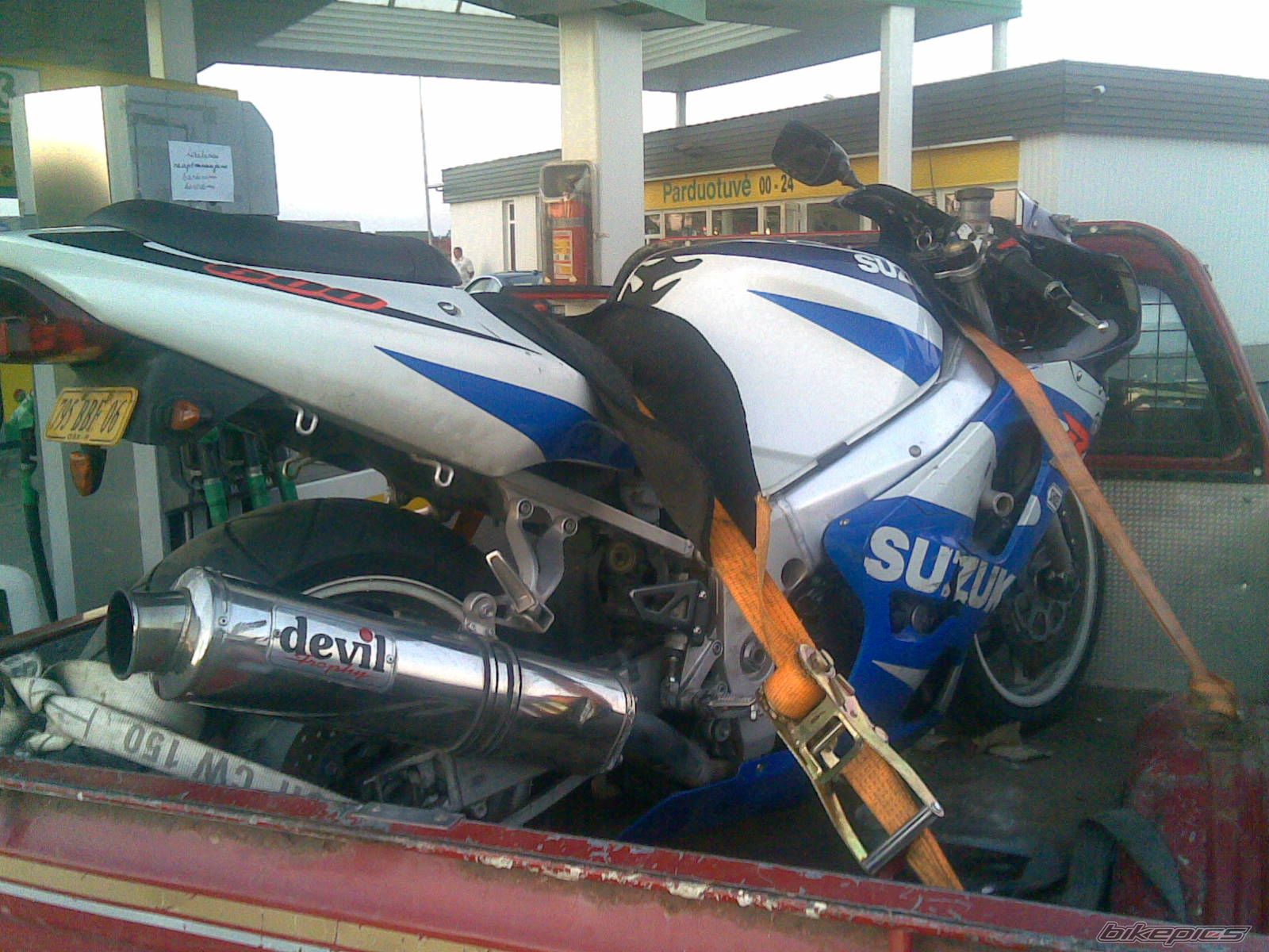 2001 SUZUKI GSX R 600 | Picture 1585103 motorcycle photo