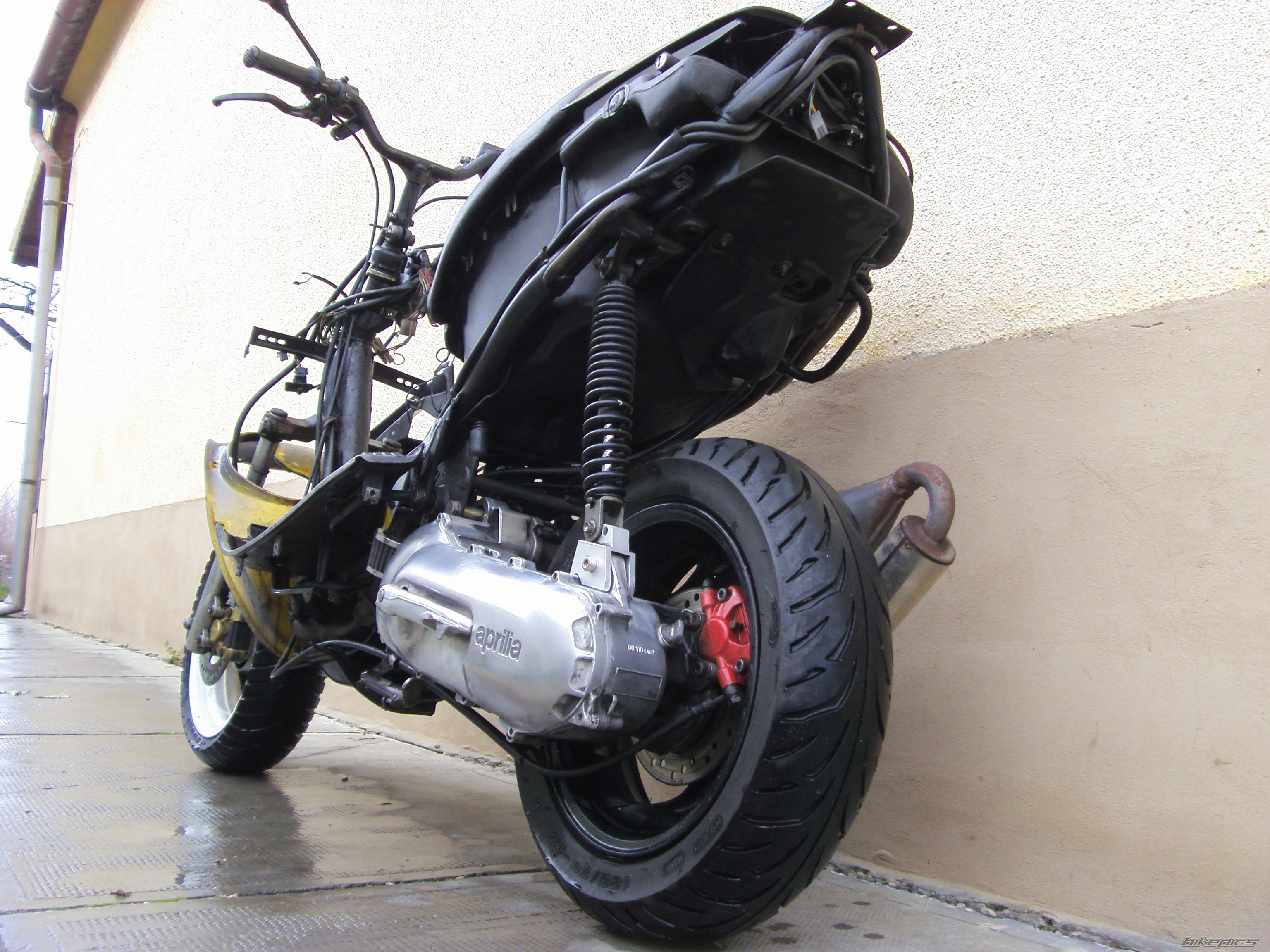 2001 APRILIA SR 50 | Picture 1588279 motorcycle photo