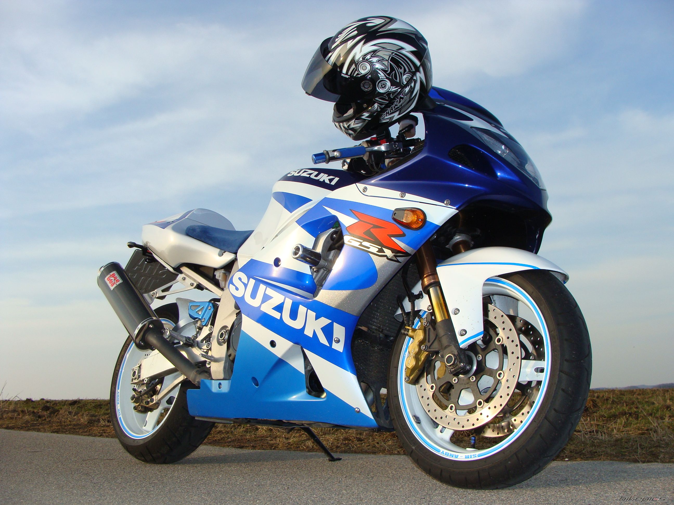 2001 SUZUKI GSX R 1000 | Picture 1588632 motorcycle photo