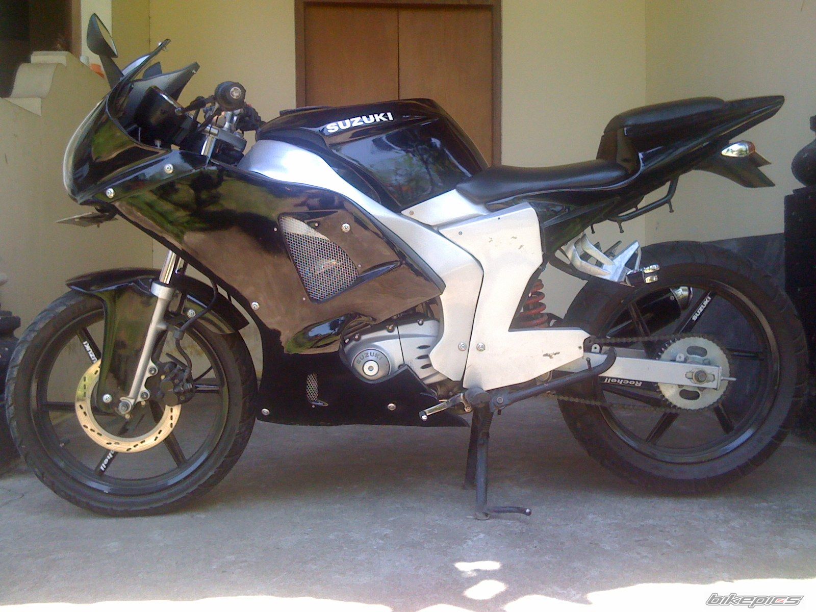 2005 SUZUKI THUNDER 125 | Picture 1588923 motorcycle photo