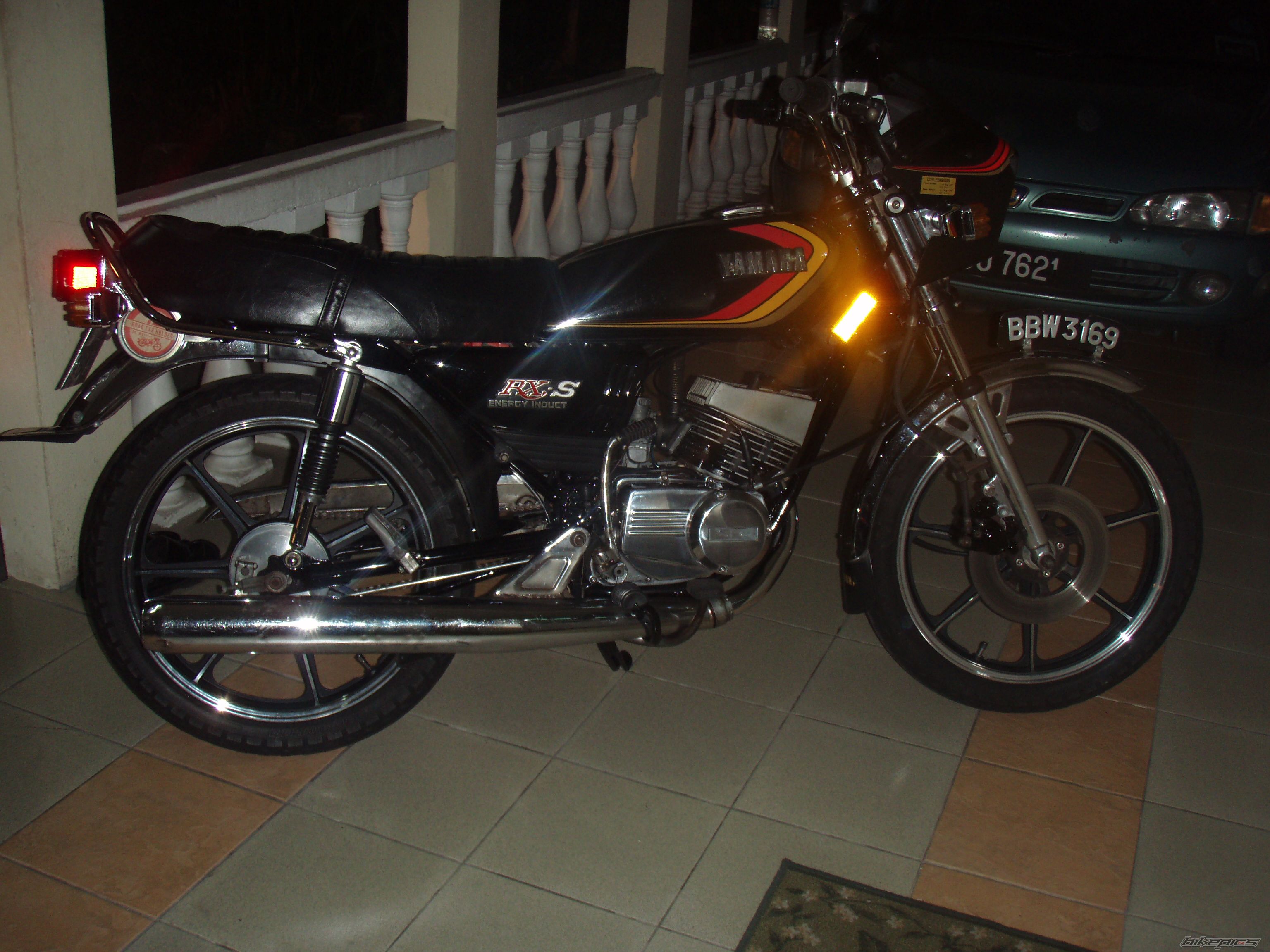 1986 YAMAHA RZ 350 | Picture 1589974 motorcycle photo