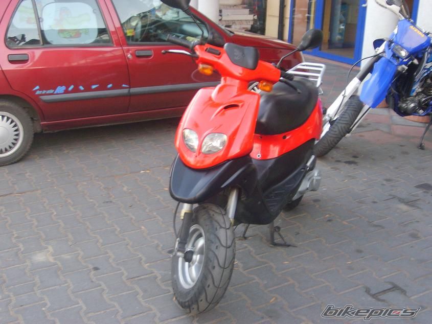 2003 PEUGEOT TREKKER 50 | Picture 1590295 motorcycle photo