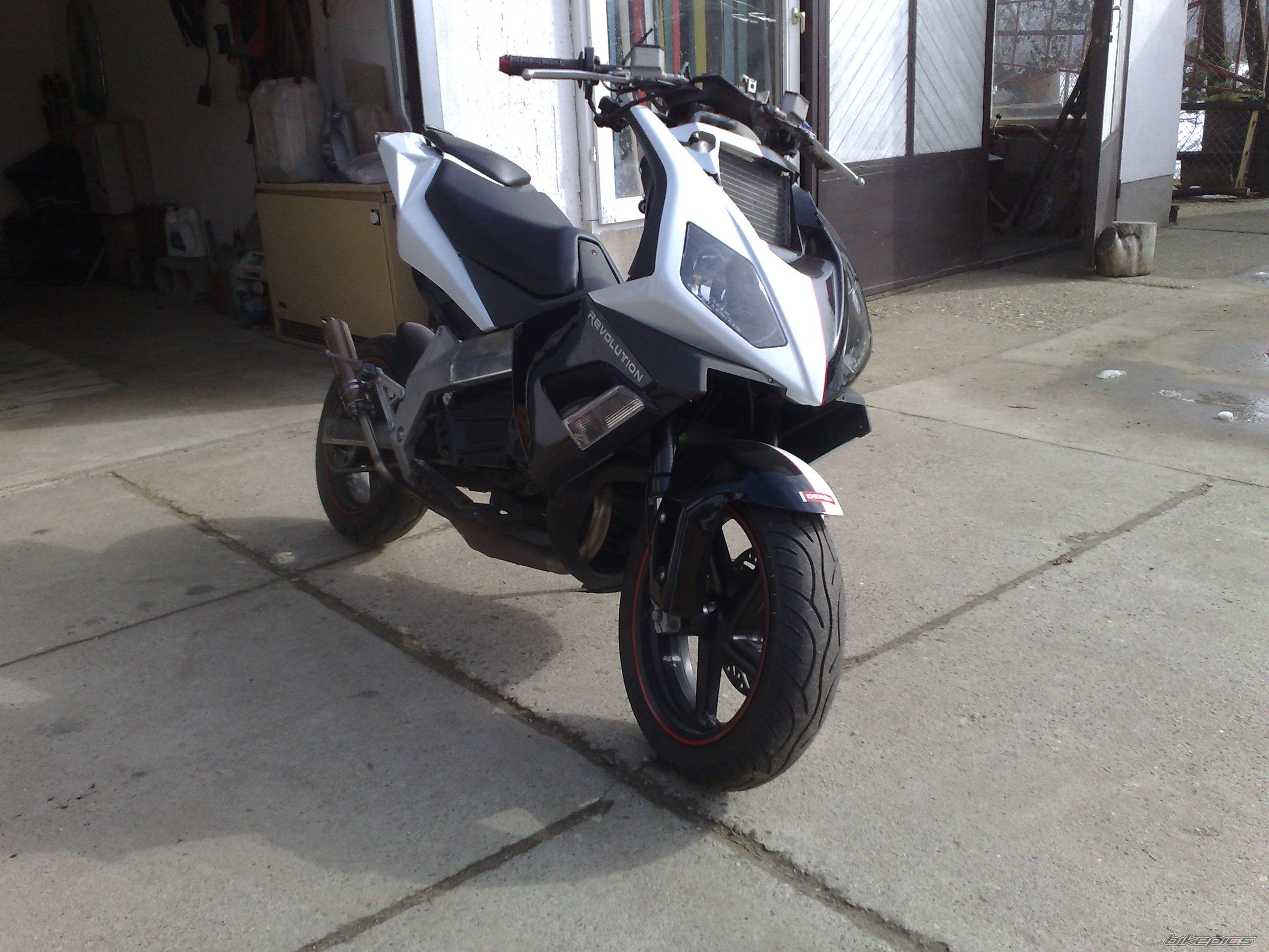 2009 DERBI GP1 | Picture 1591609 motorcycle photo