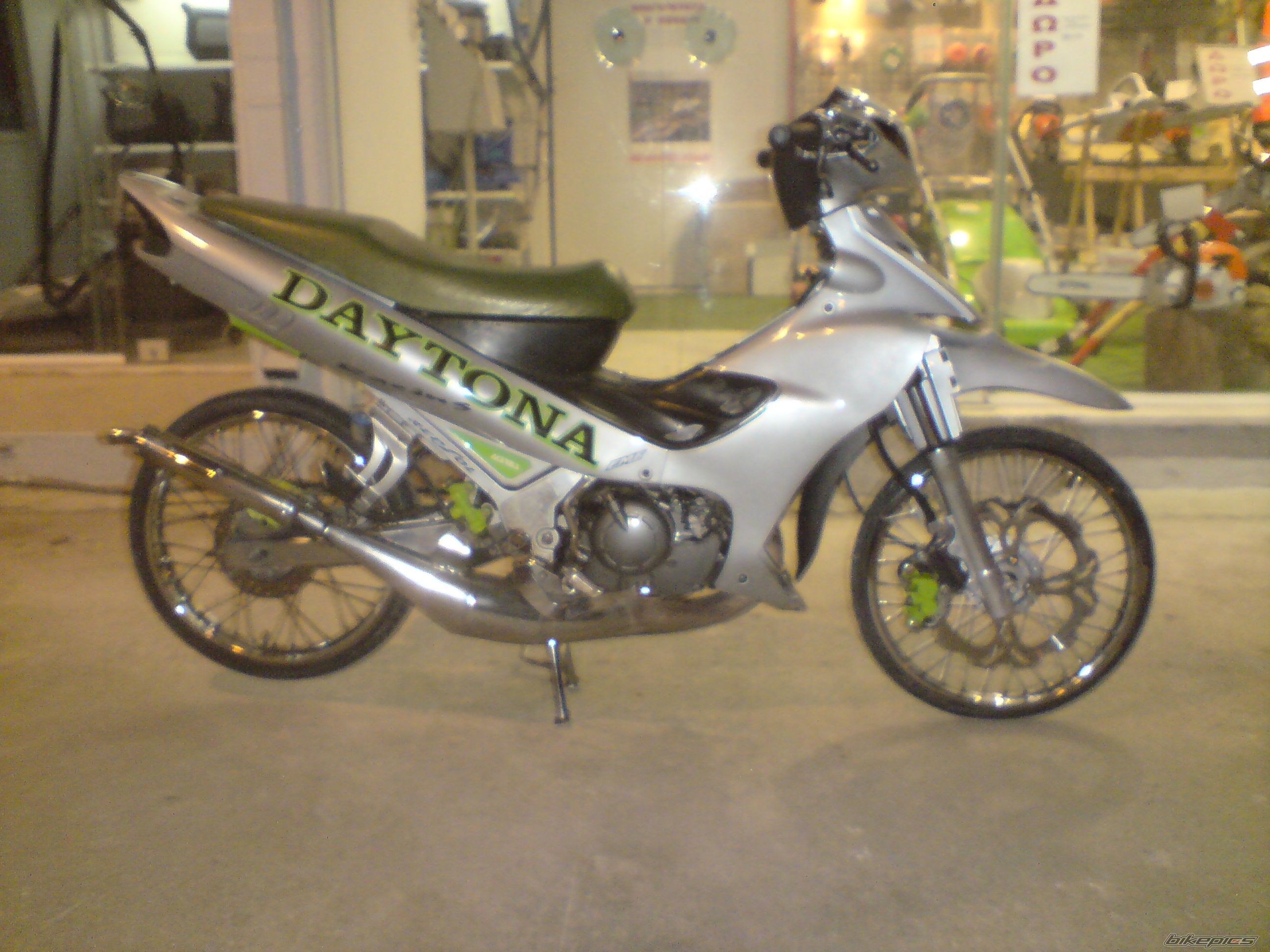 2009 YAMAHA 125 Z | Picture 1591691 motorcycle photo