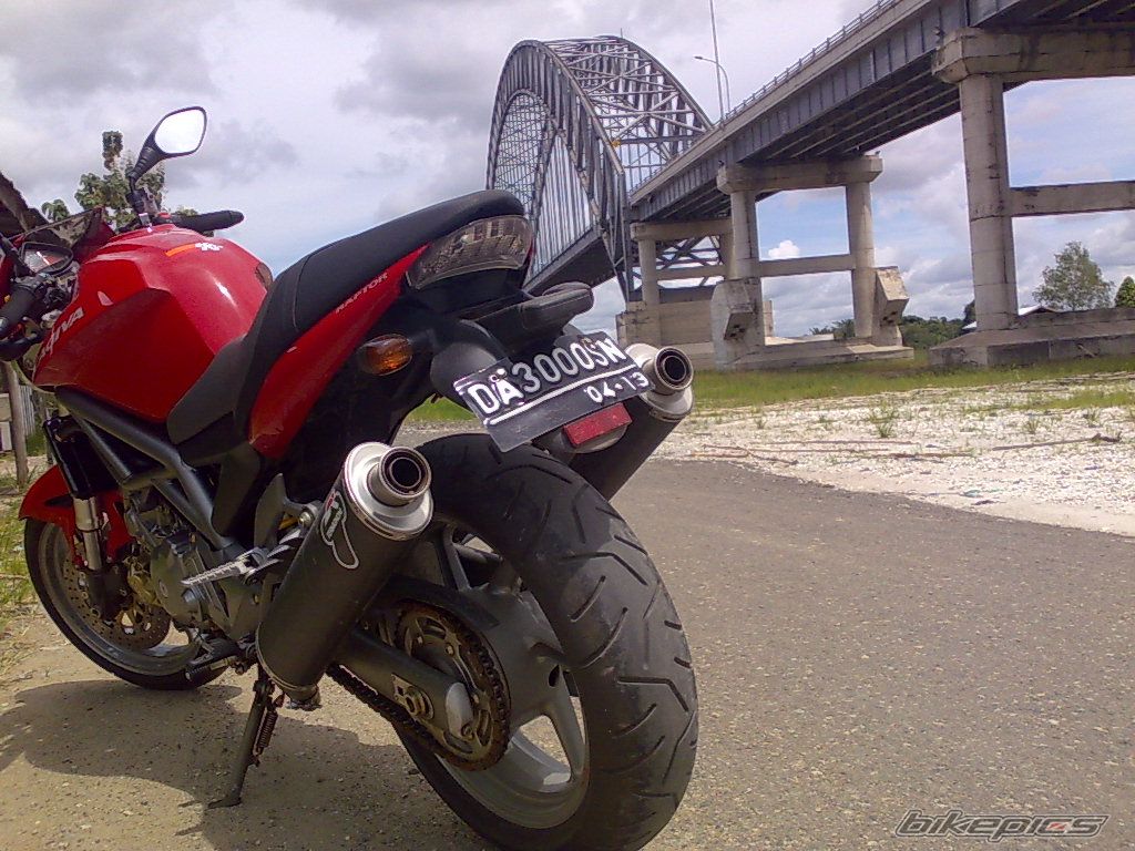 2008 CAGIVA RAPTOR 650 | Picture 1592772 motorcycle photo